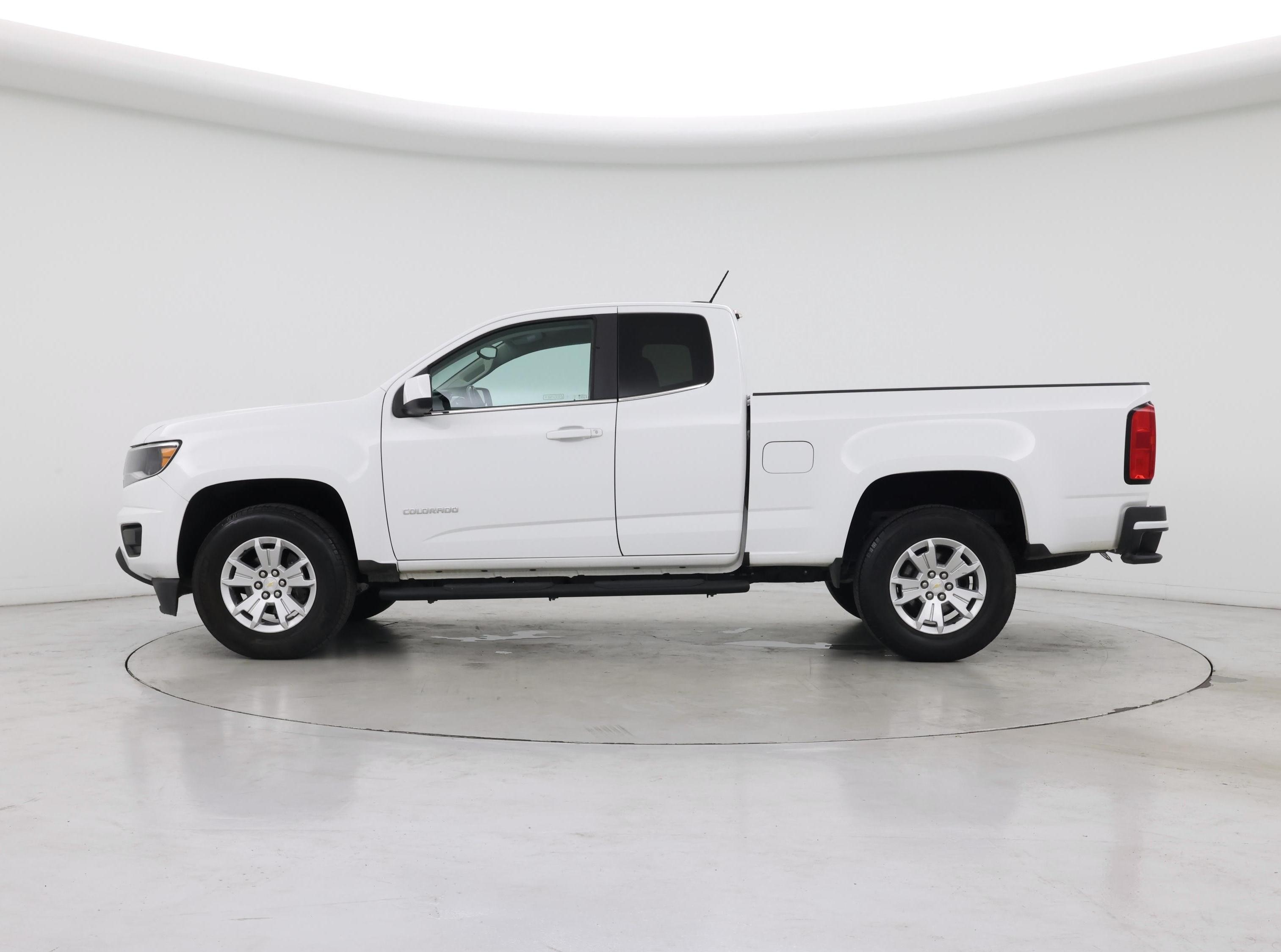 Thumbnail: 2020 Chevrolet Colorado - 3
