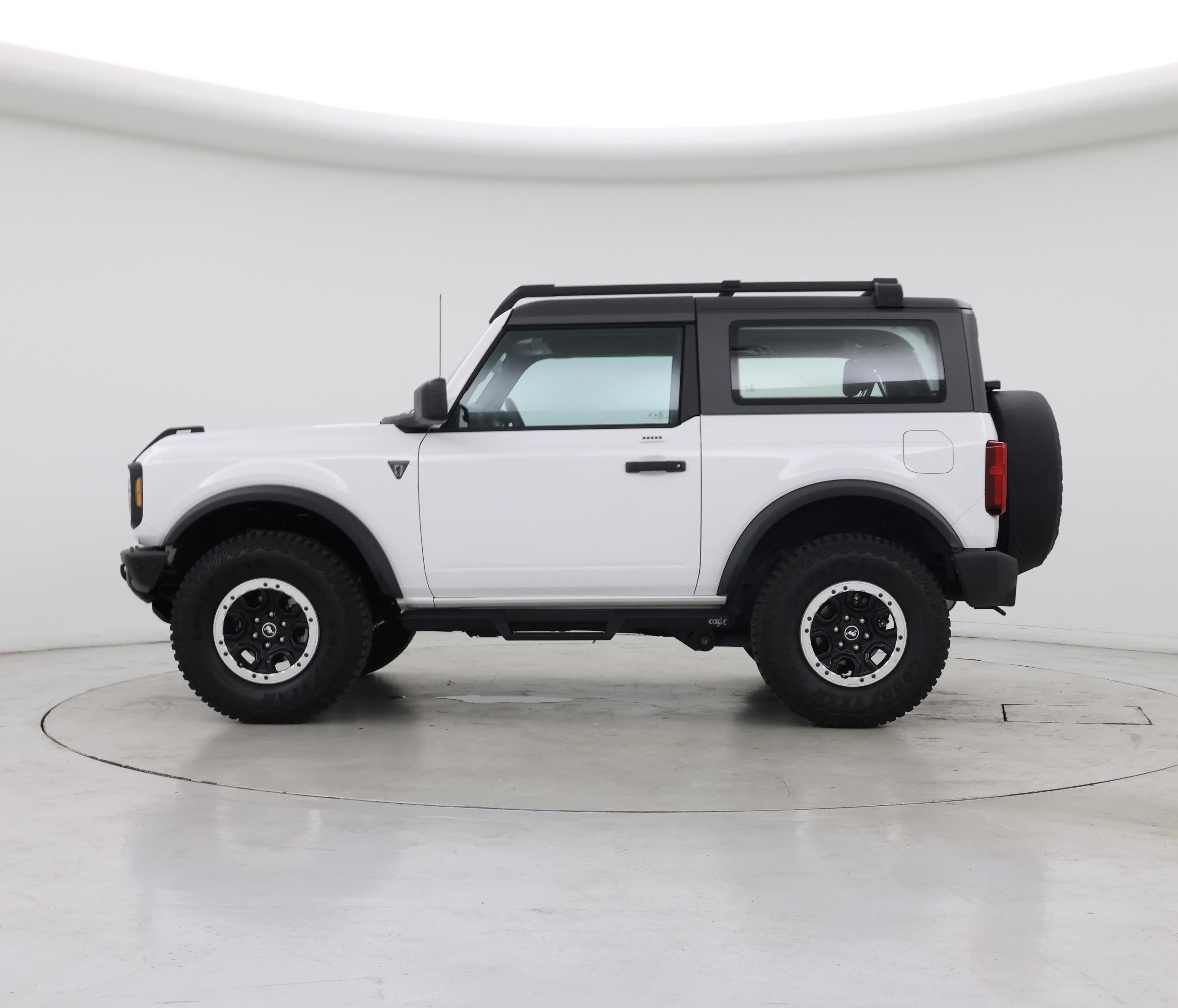 Thumbnail: 2023 Ford Bronco - 3