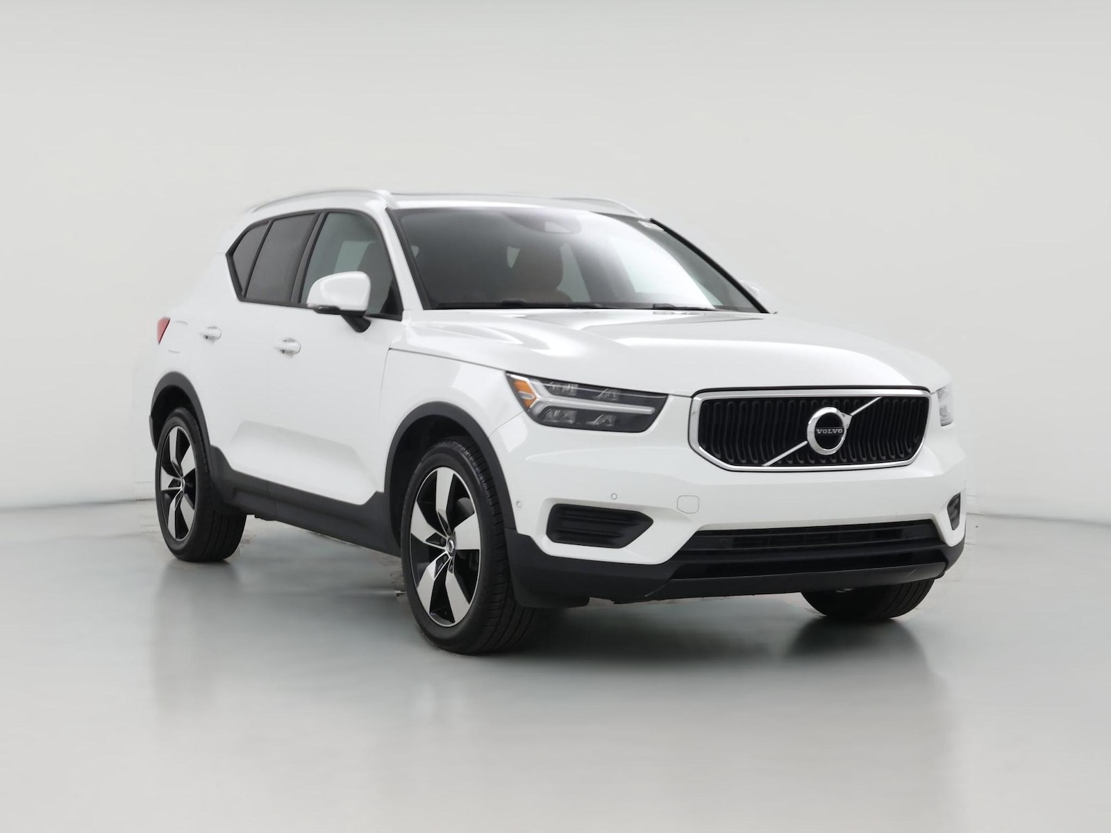 2019 Volvo XC40 Momentum