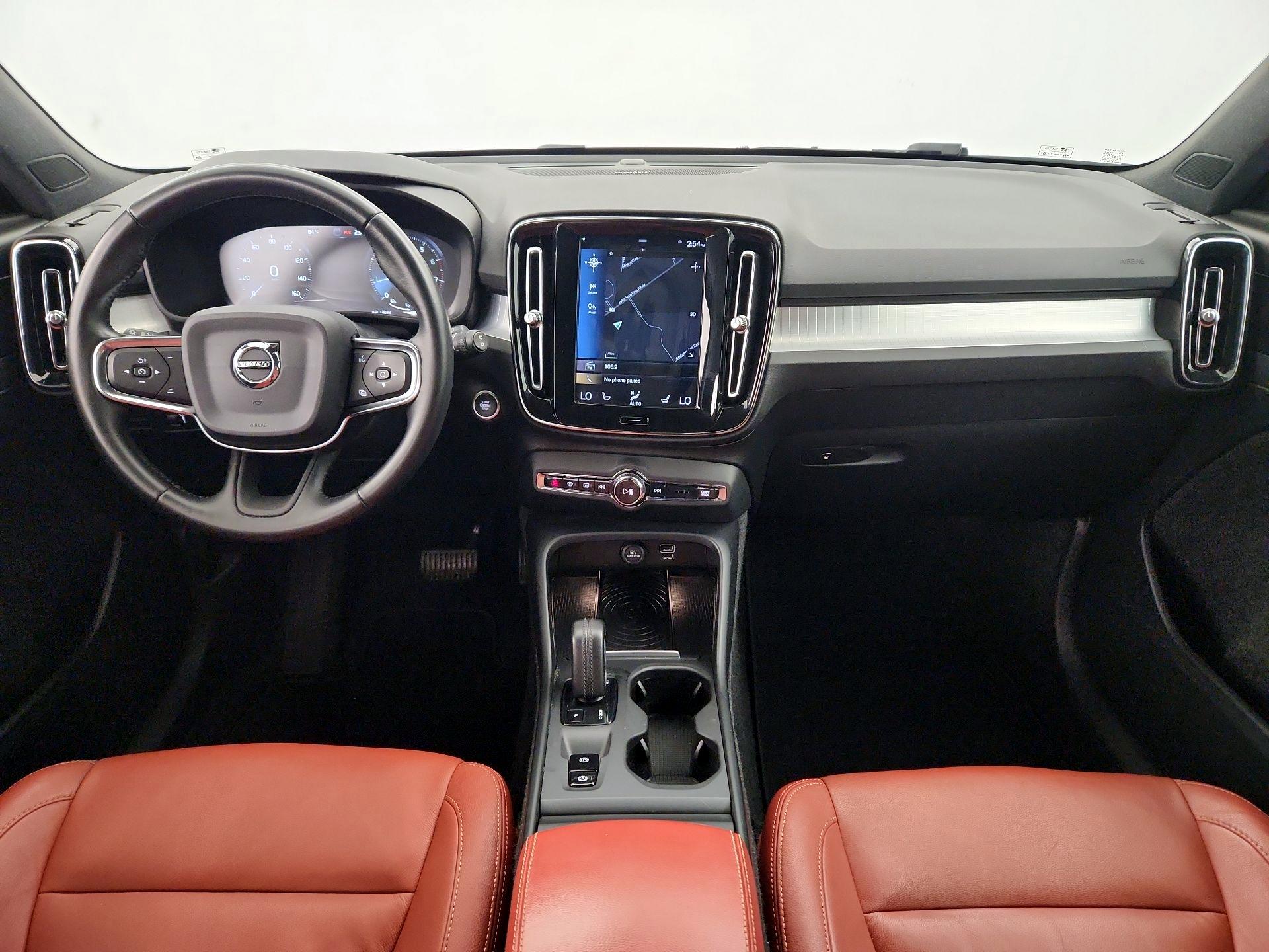Thumbnail: 2019 Volvo XC40 - 9