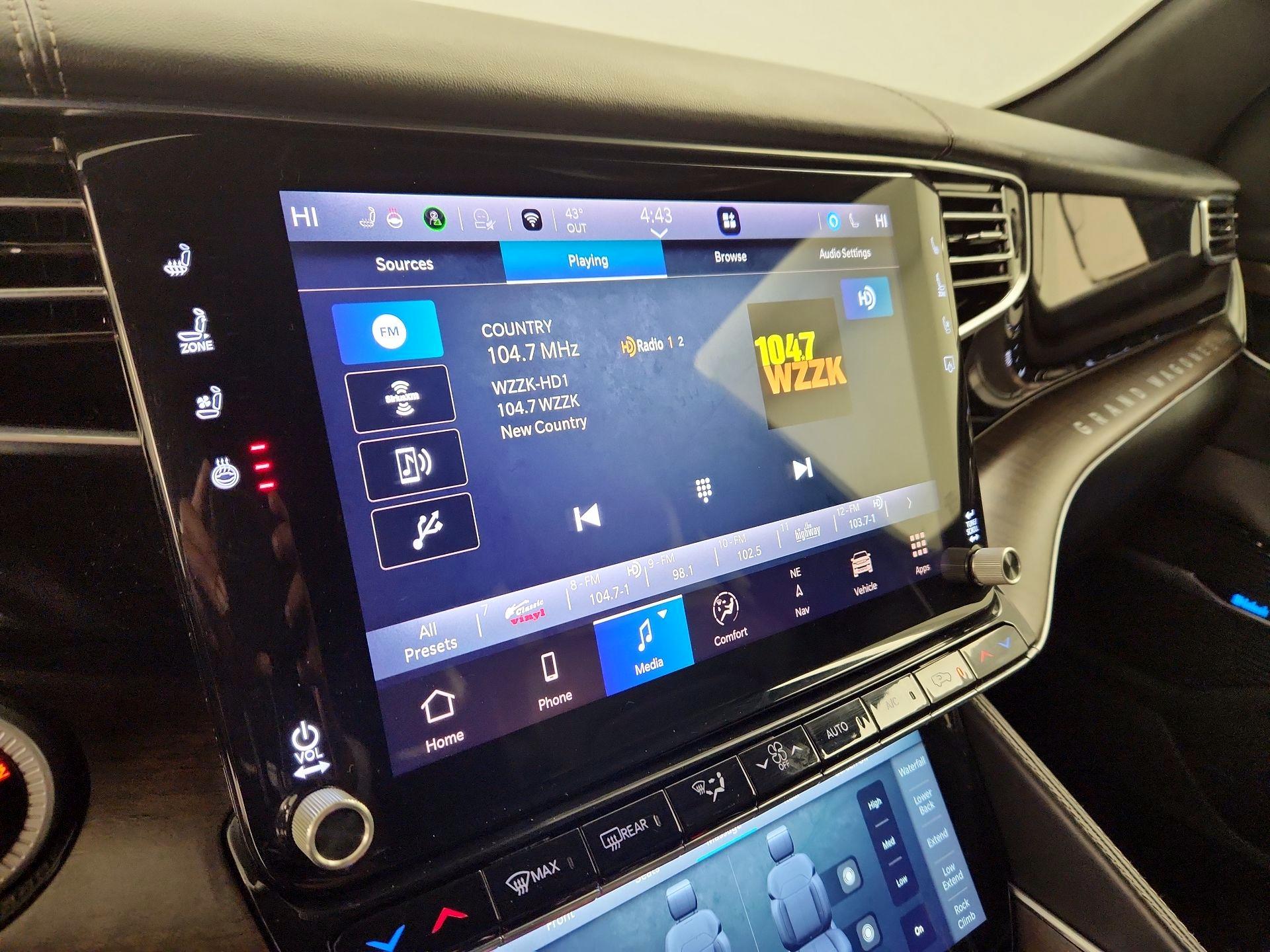 Thumbnail: 2022 Jeep Grand Wagoneer - 14