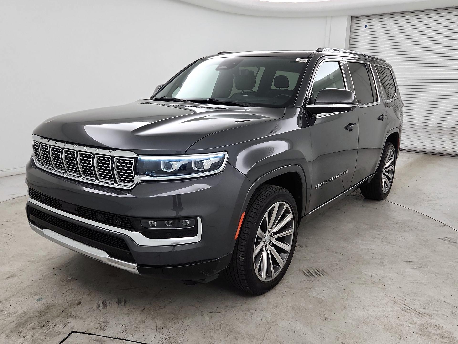 Thumbnail: 2022 Jeep Grand Wagoneer - 3