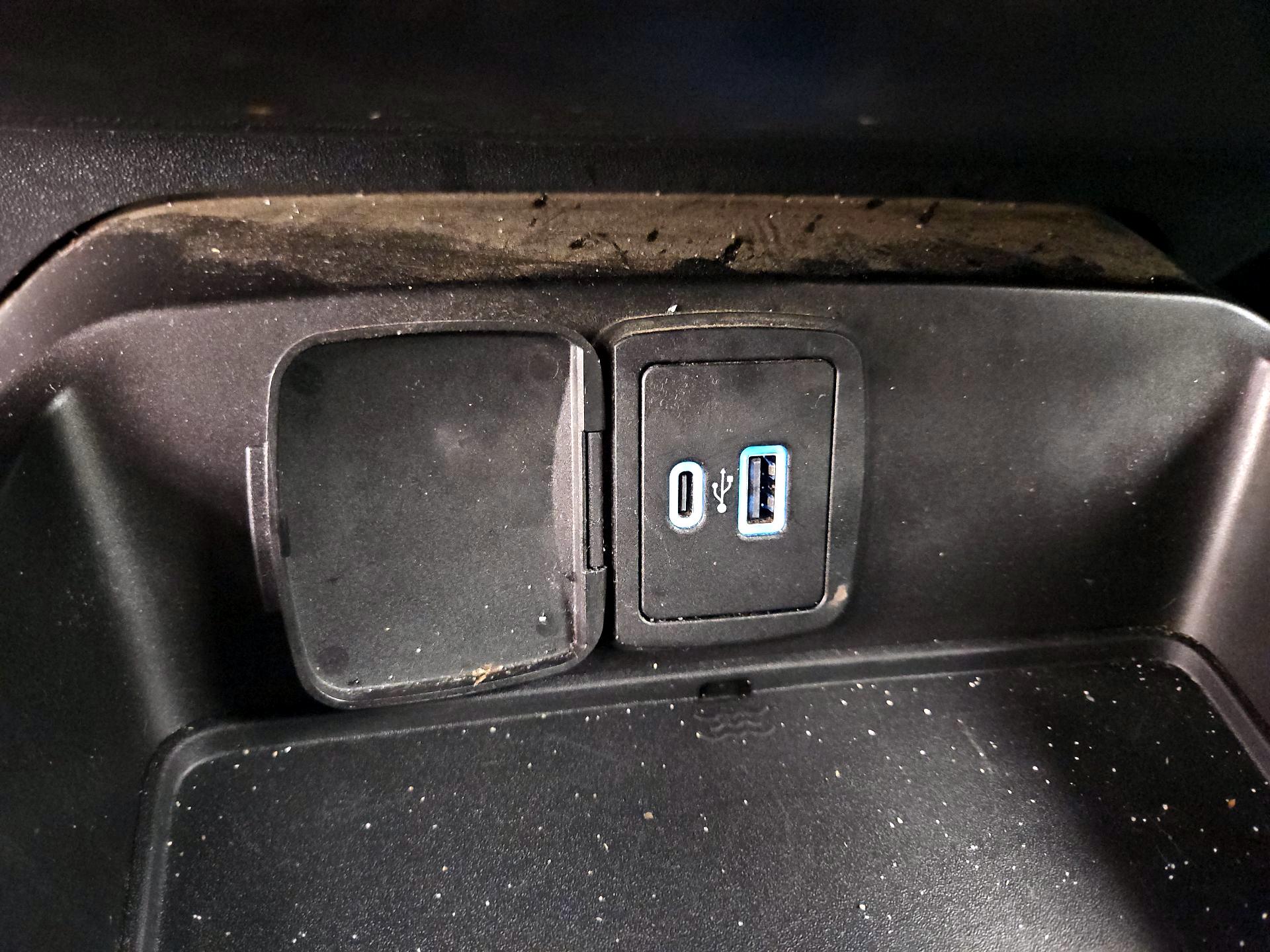 Thumbnail: 2023 Ford Bronco - 19