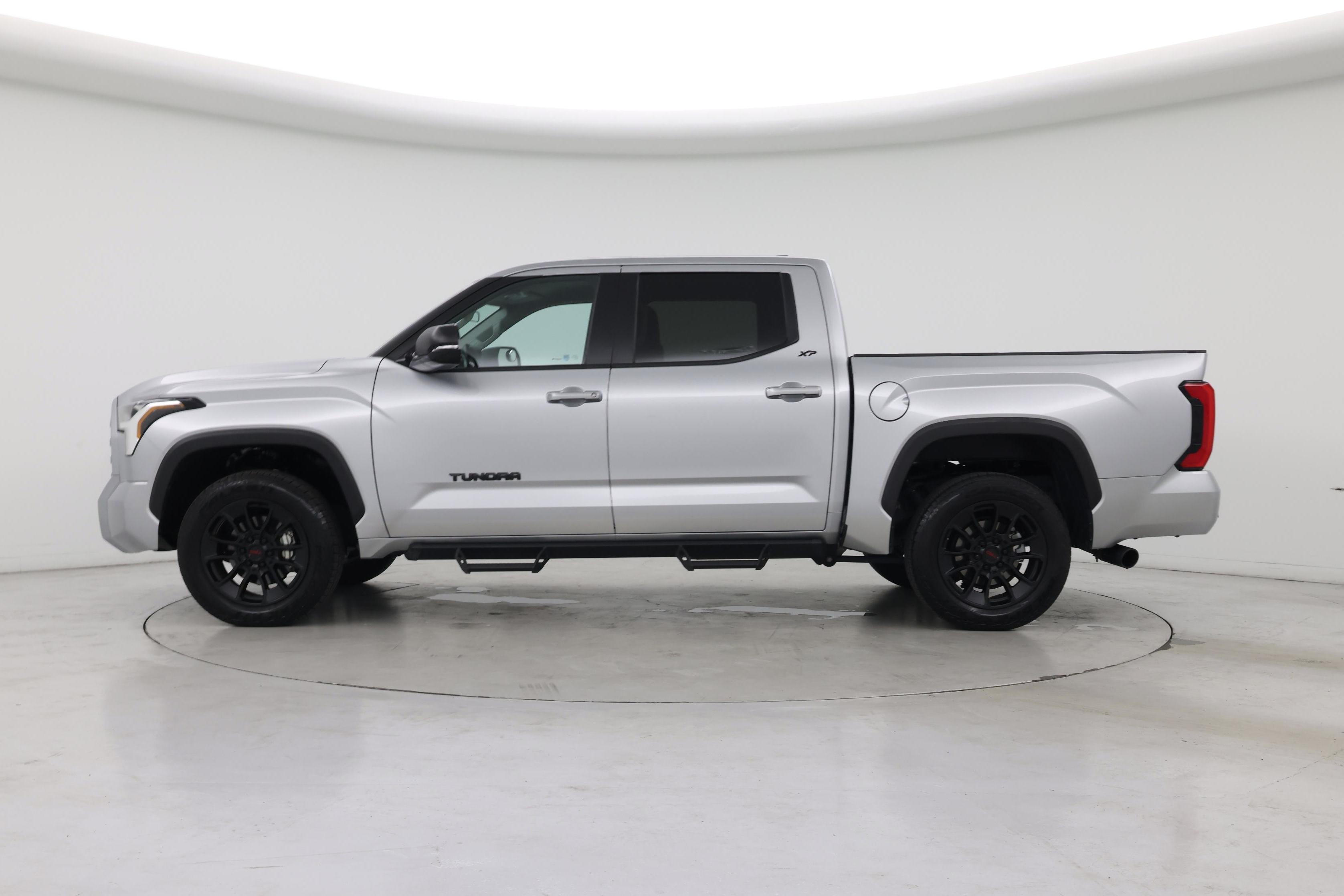 Thumbnail: 2024 Toyota Tundra - 3