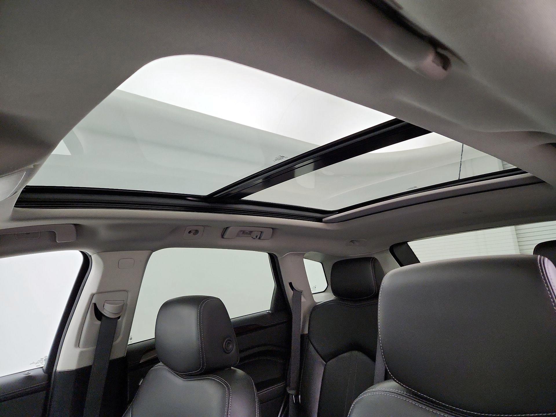 Thumbnail: 2015 Cadillac SRX - 20