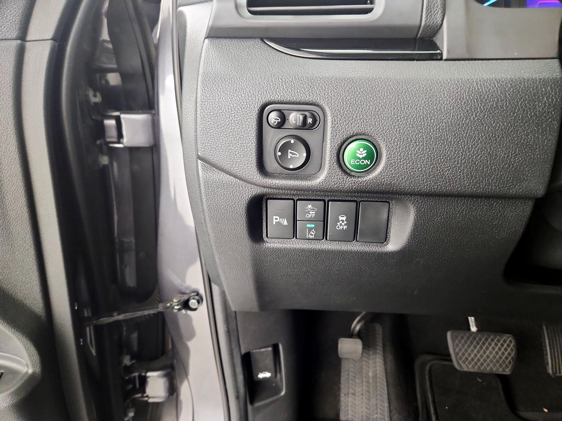 Thumbnail: 2019 Honda Passport - 13