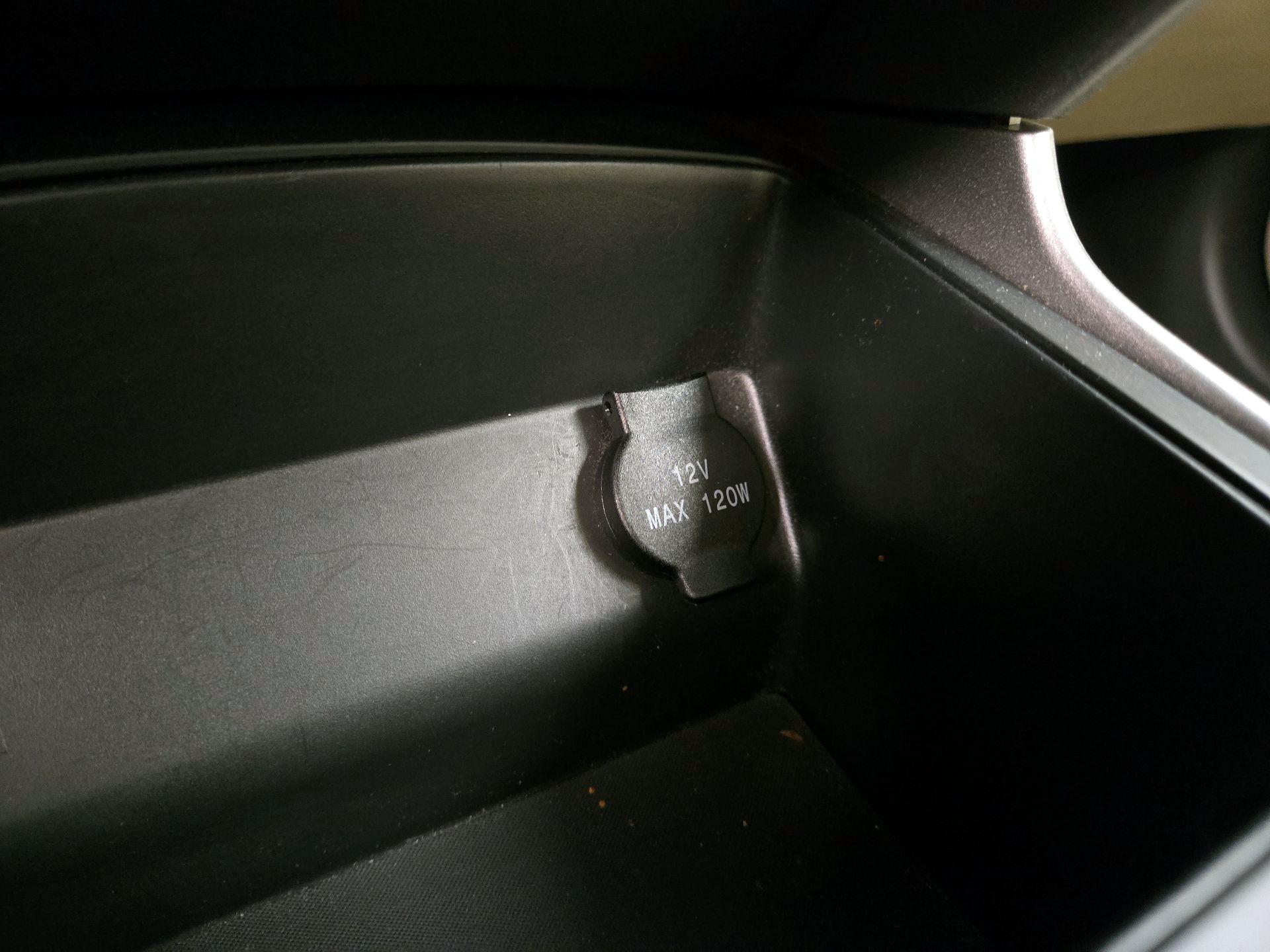 Thumbnail: 2015 Nissan Altima - 17