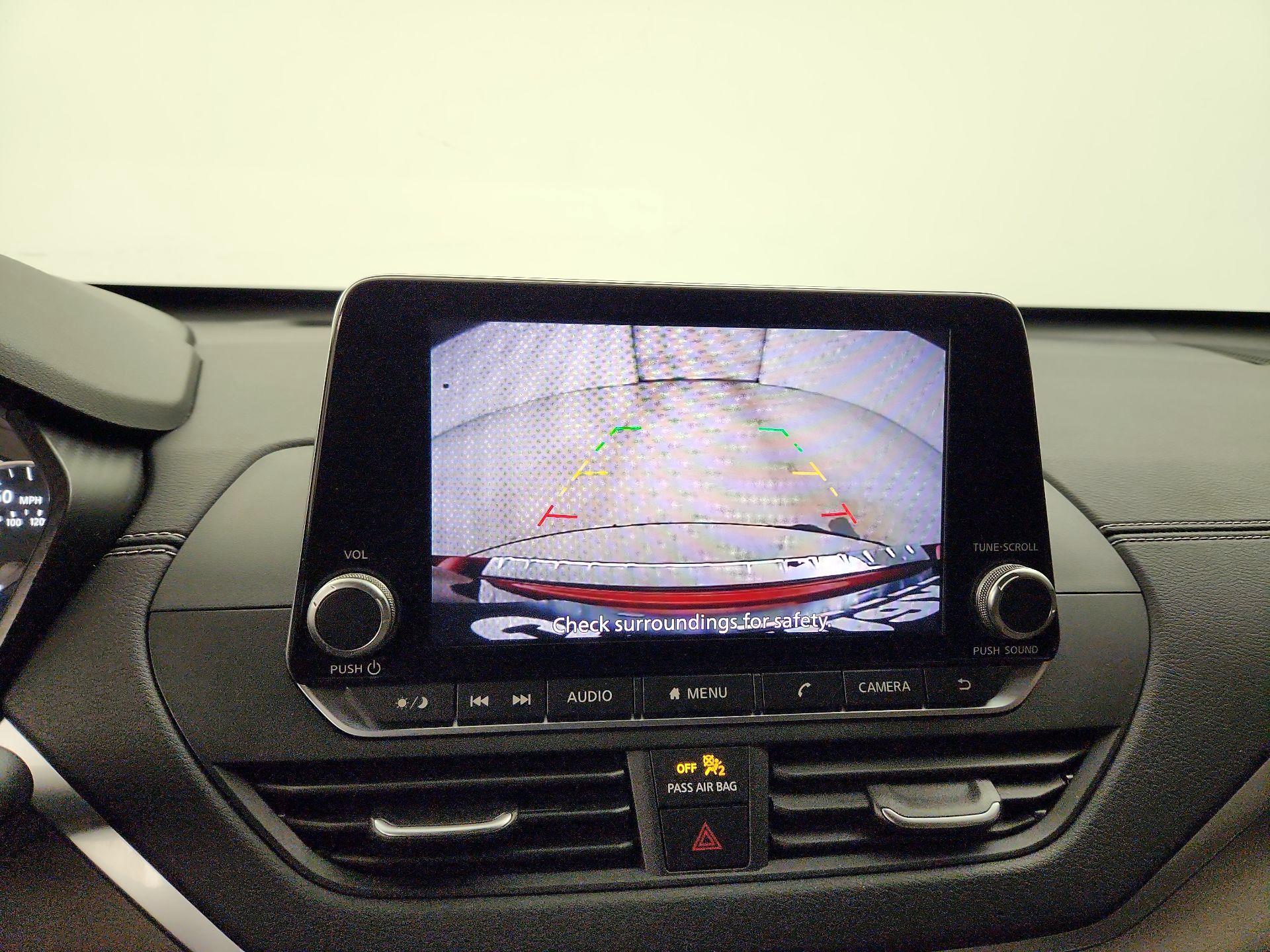 Thumbnail: 2019 Nissan Altima - 14