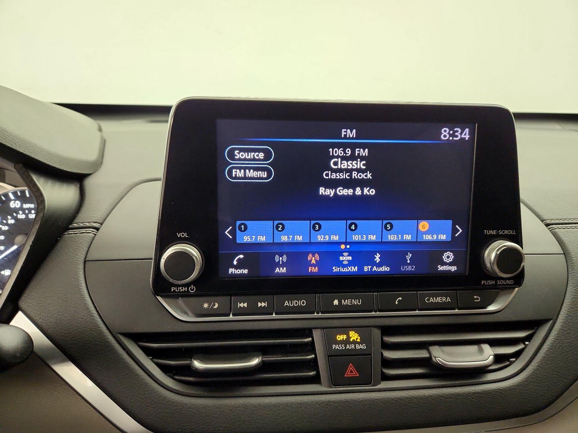 Thumbnail: 2019 Nissan Altima - 15