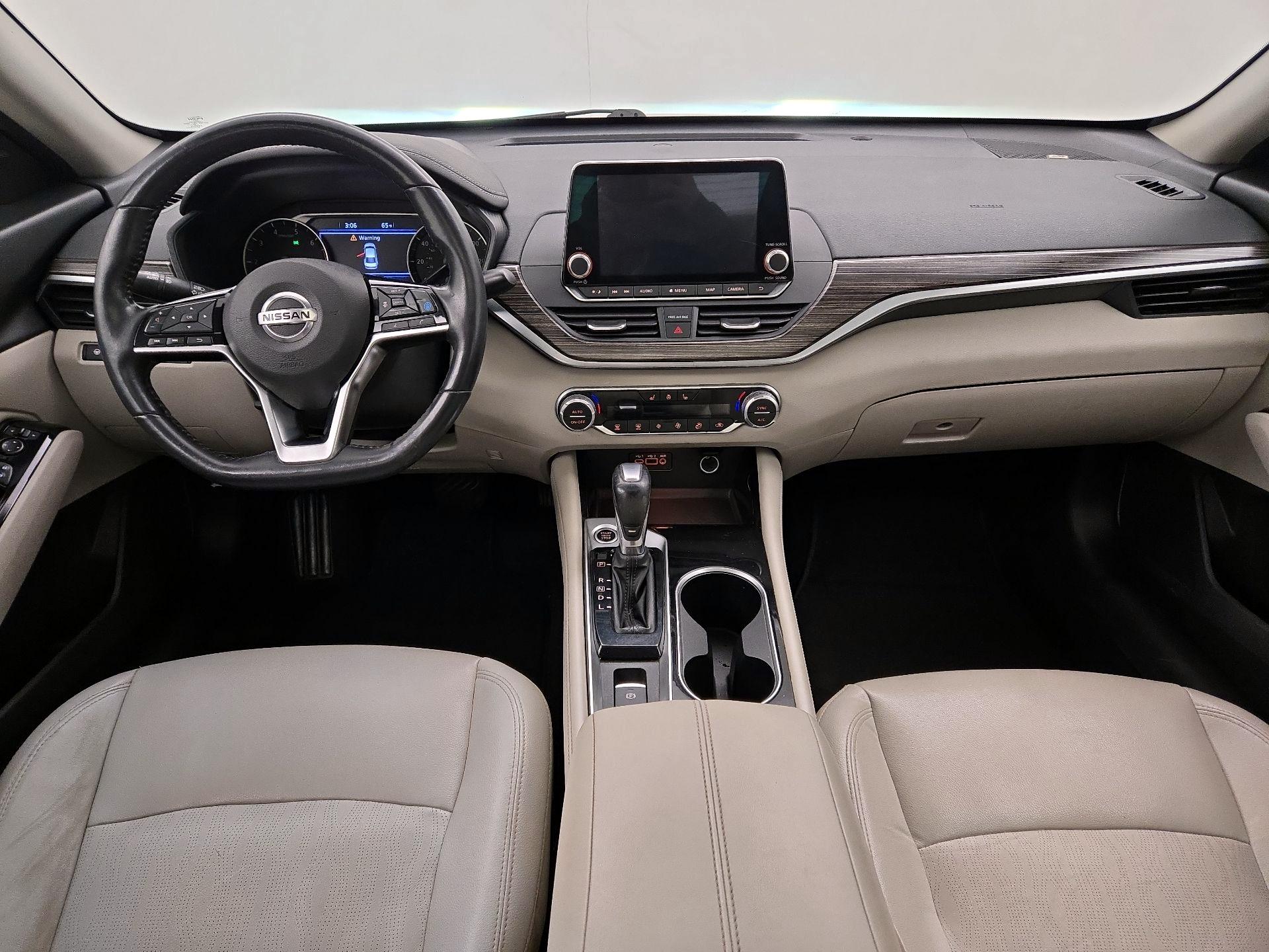 Thumbnail: 2020 Nissan Altima - 9