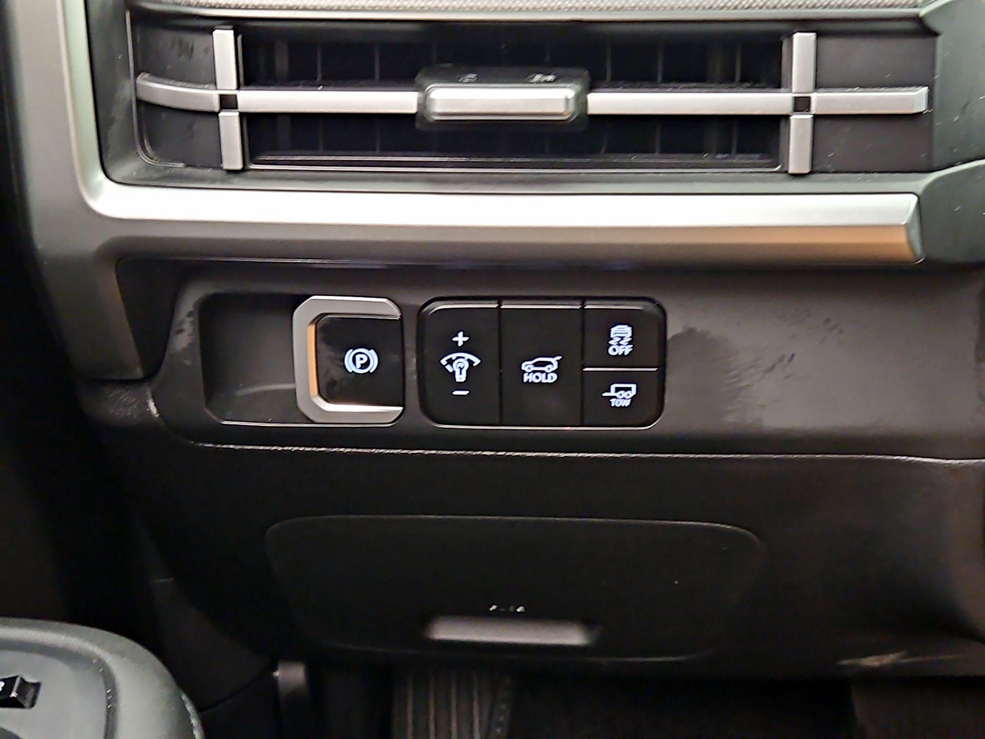 Thumbnail: 2025 Hyundai Santa Fe - 13