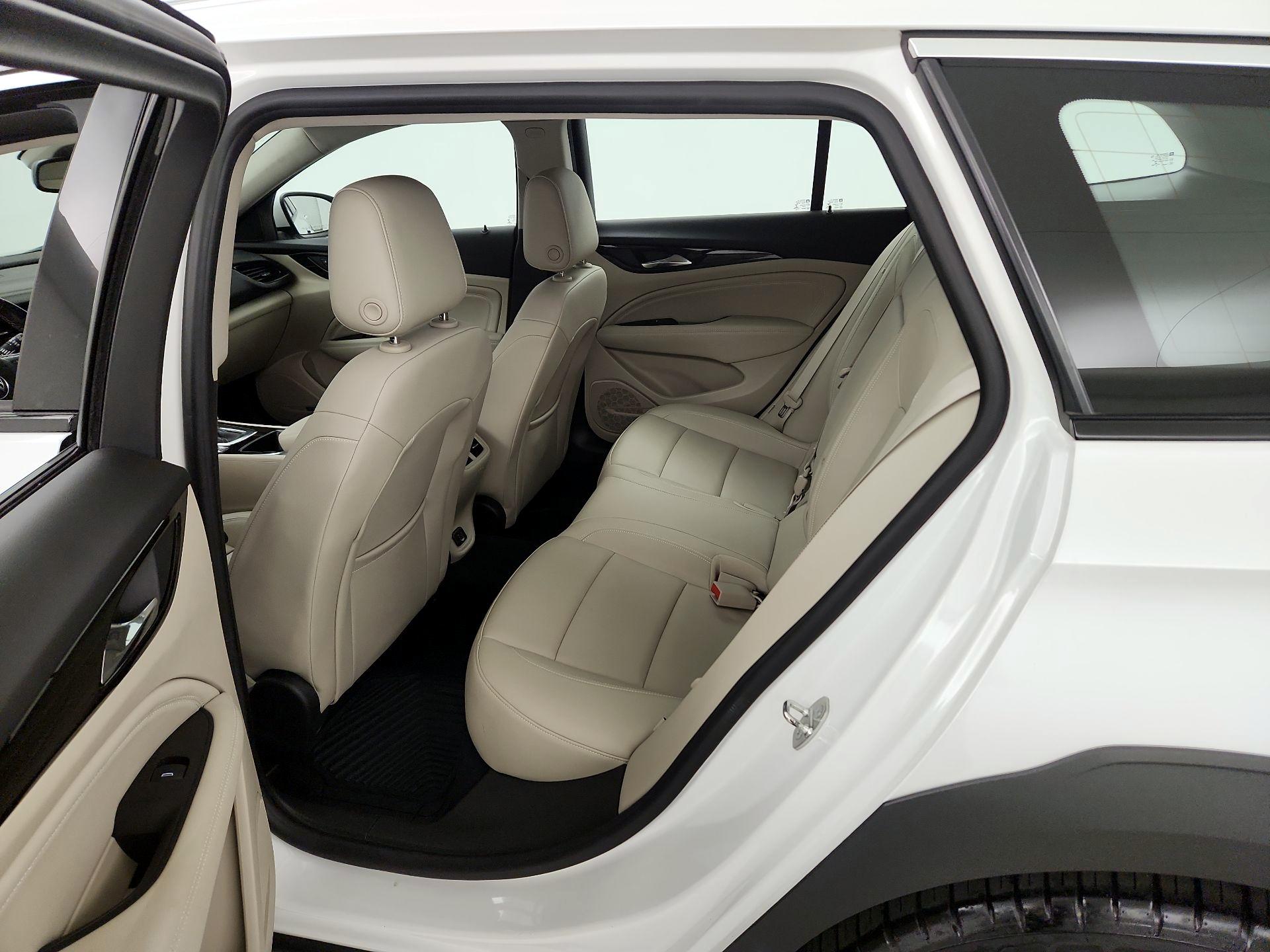 Thumbnail: 2019 Buick Regal - 20