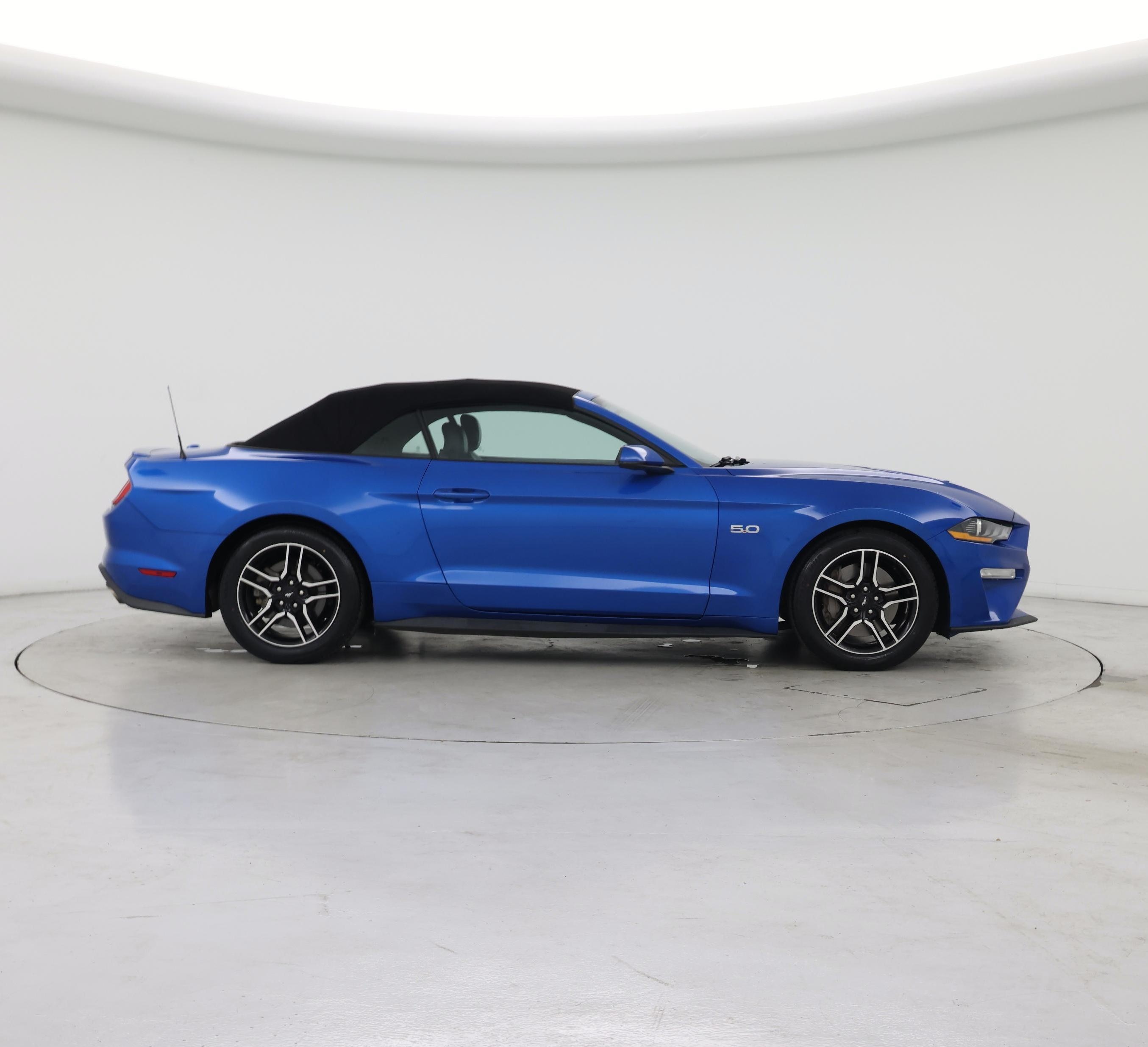 Thumbnail: 2019 Ford Mustang - 7