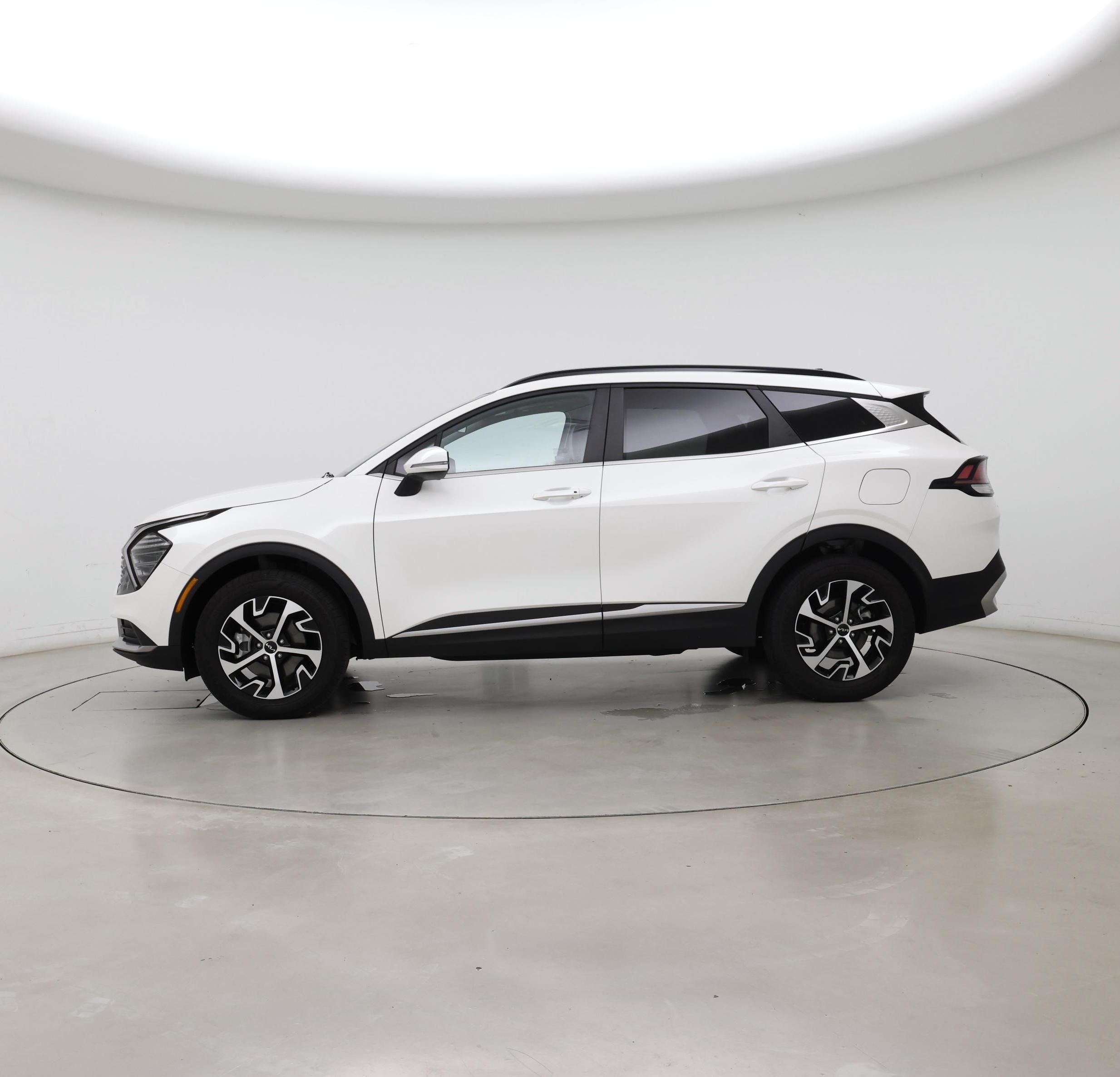 Thumbnail: 2024 Kia Sportage - 3