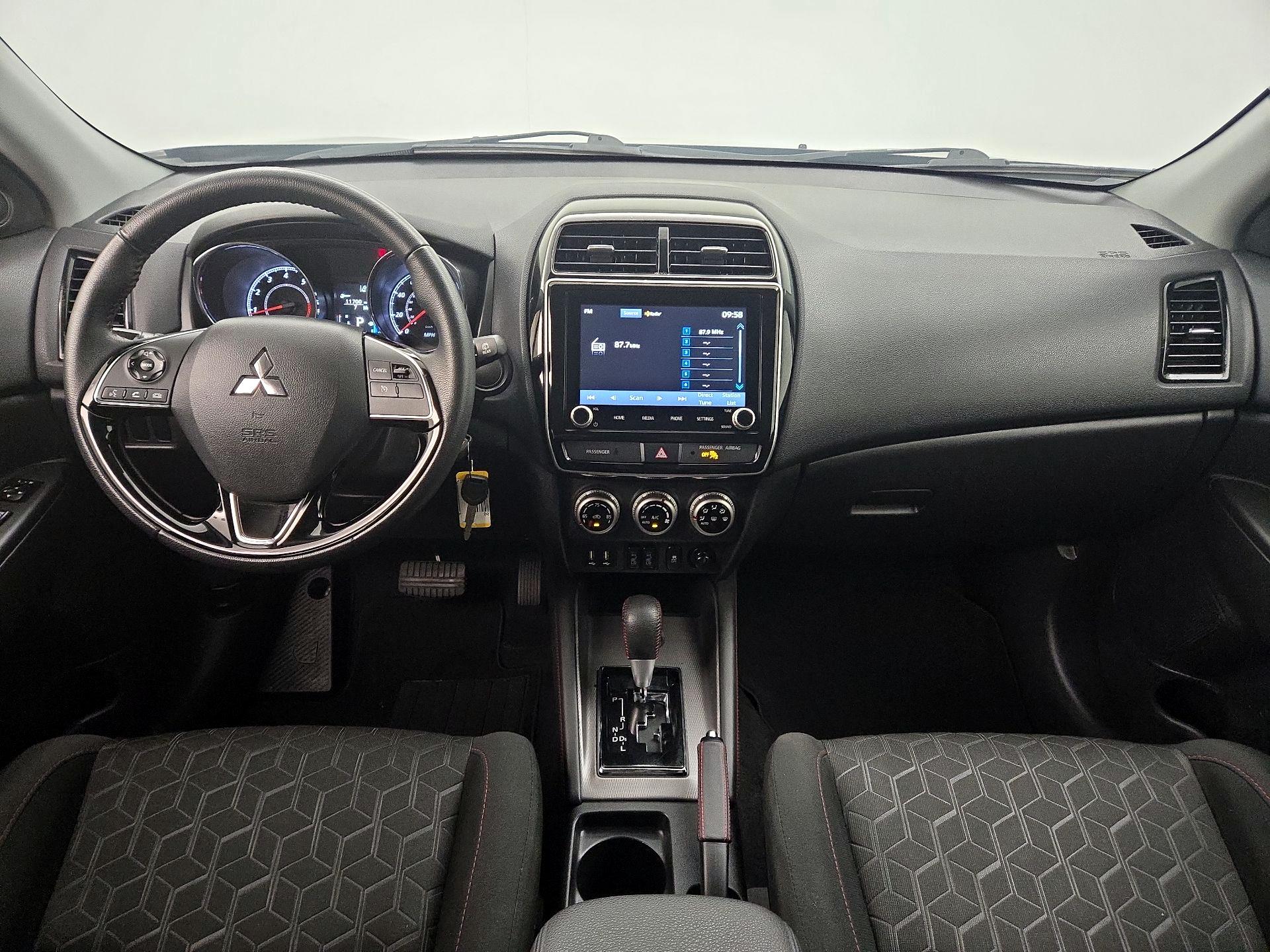 Thumbnail: 2024 Mitsubishi Outlander Sport - 9