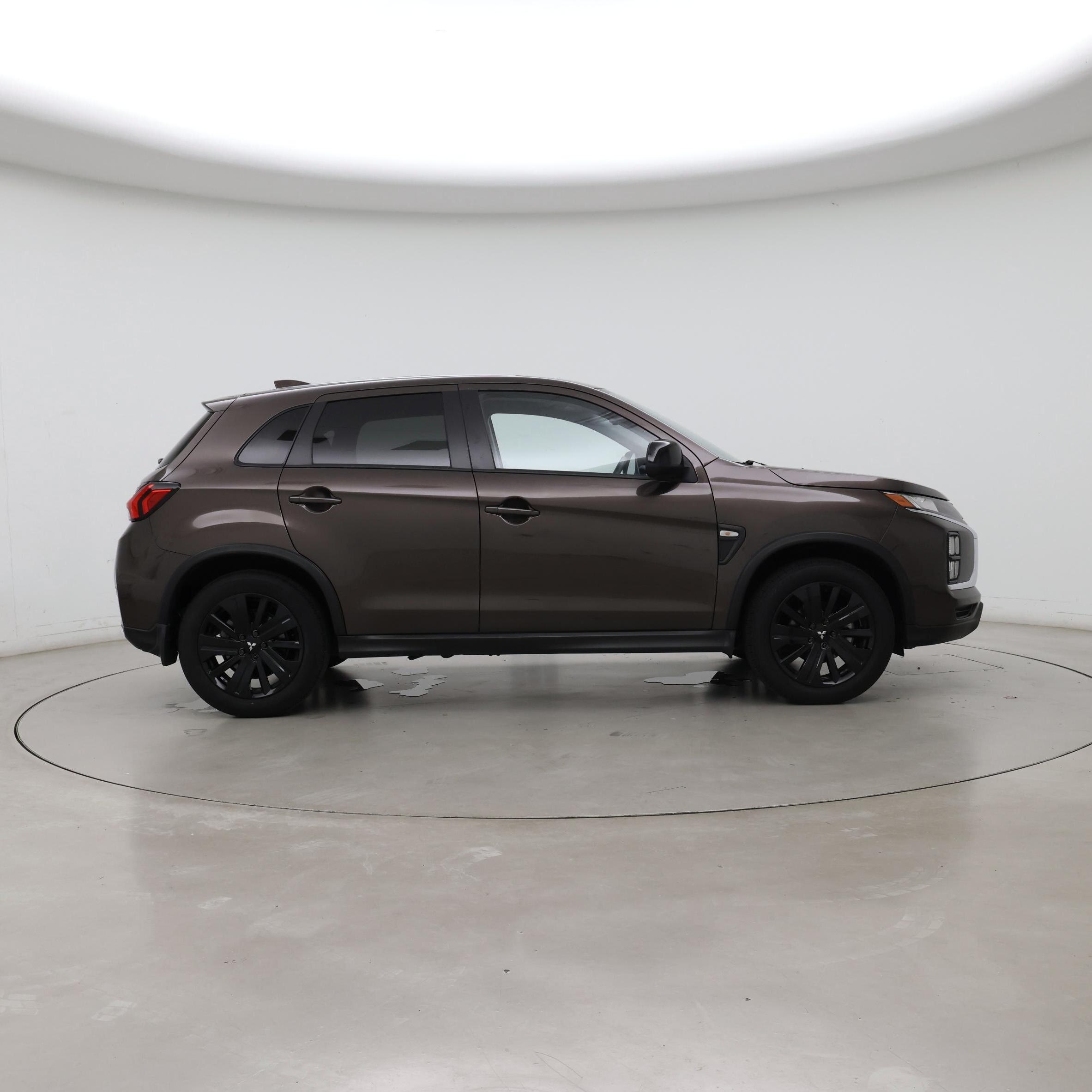 Thumbnail: 2024 Mitsubishi Outlander Sport - 7