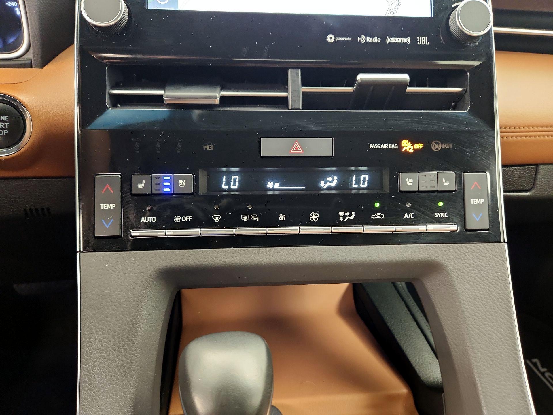Thumbnail: 2019 Toyota Avalon - 17