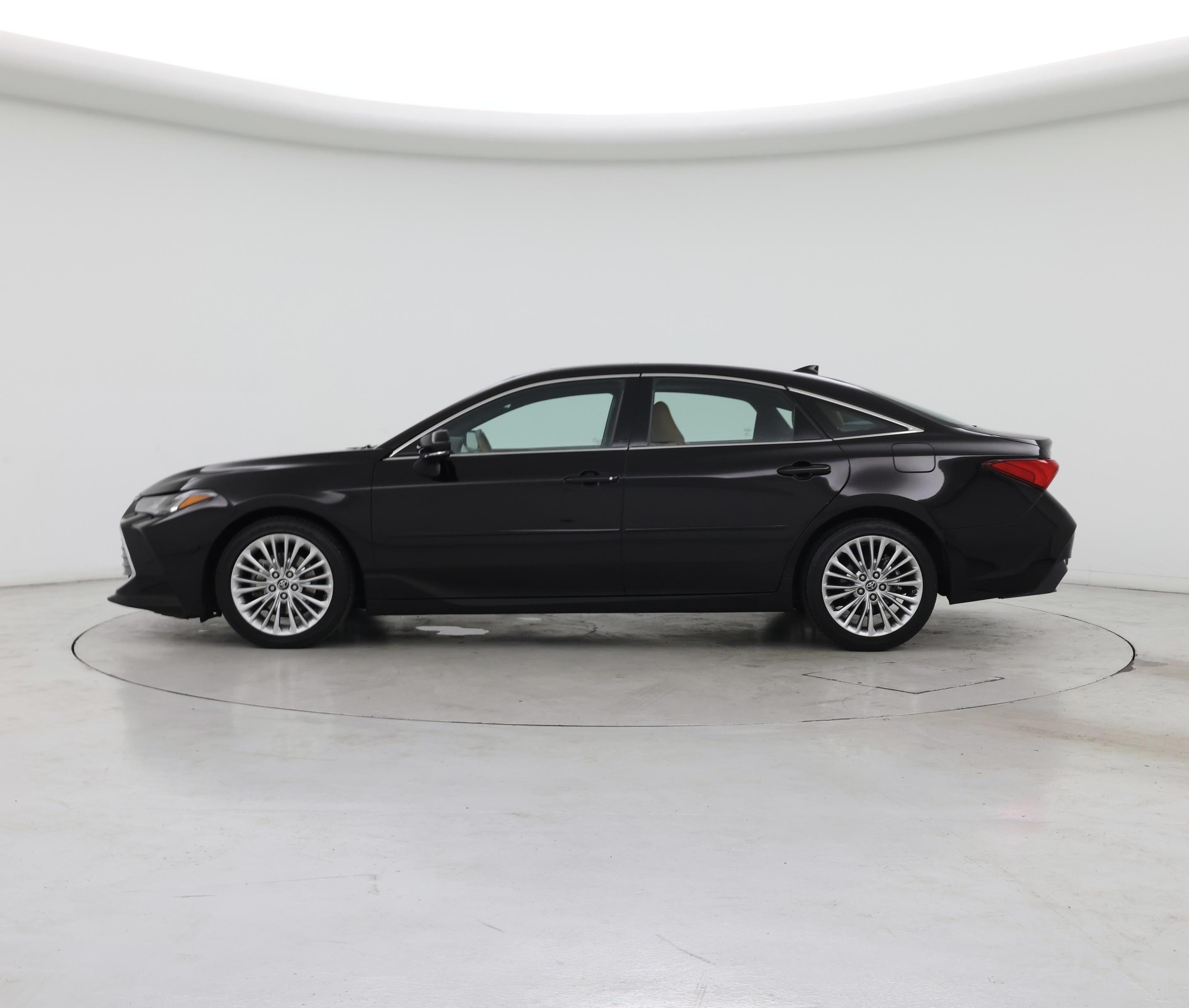 Thumbnail: 2019 Toyota Avalon - 3