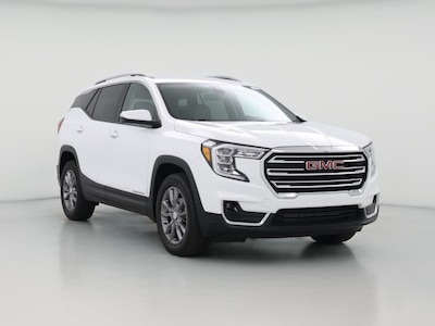 White 2024 GMC Terrain SLT