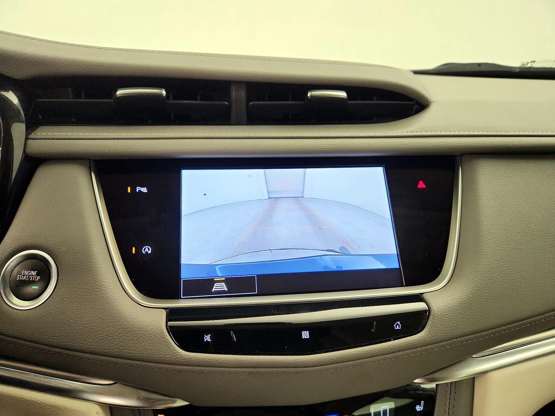 Thumbnail: 2021 Cadillac XT5 - 15
