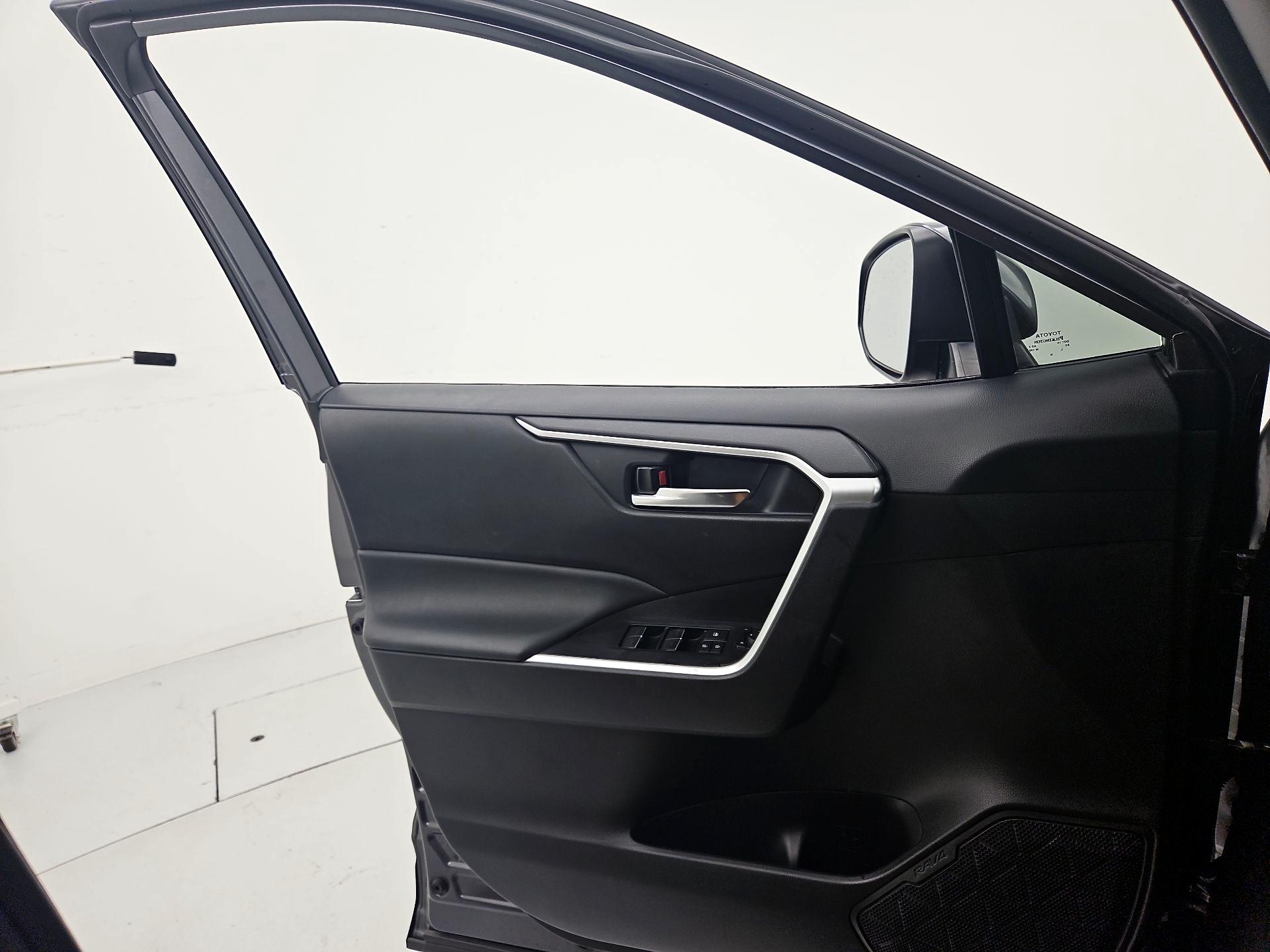 Thumbnail: 2024 Toyota RAV4 - 12