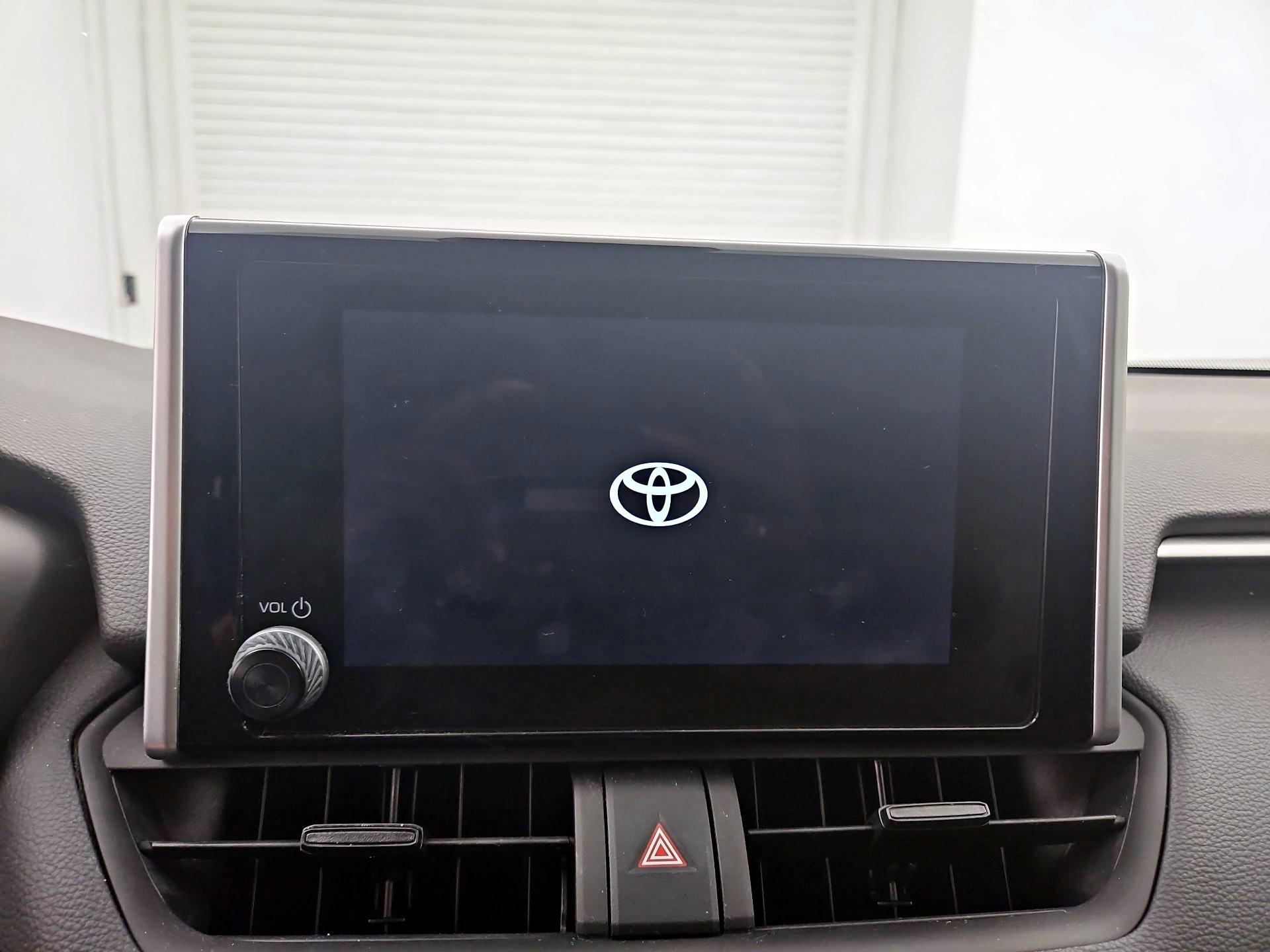 Thumbnail: 2024 Toyota RAV4 - 16