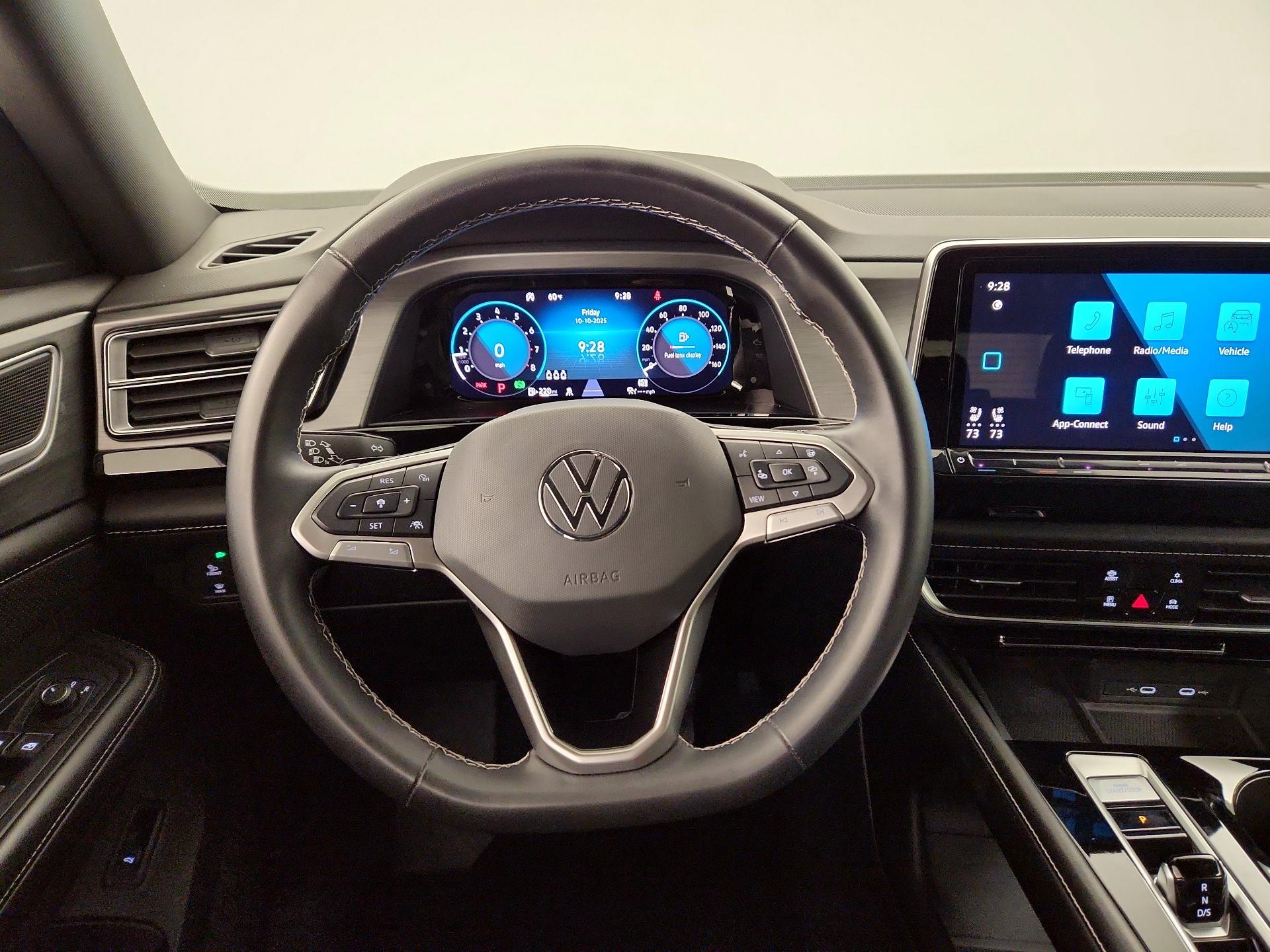 Thumbnail: 2024 Volkswagen Atlas - 10