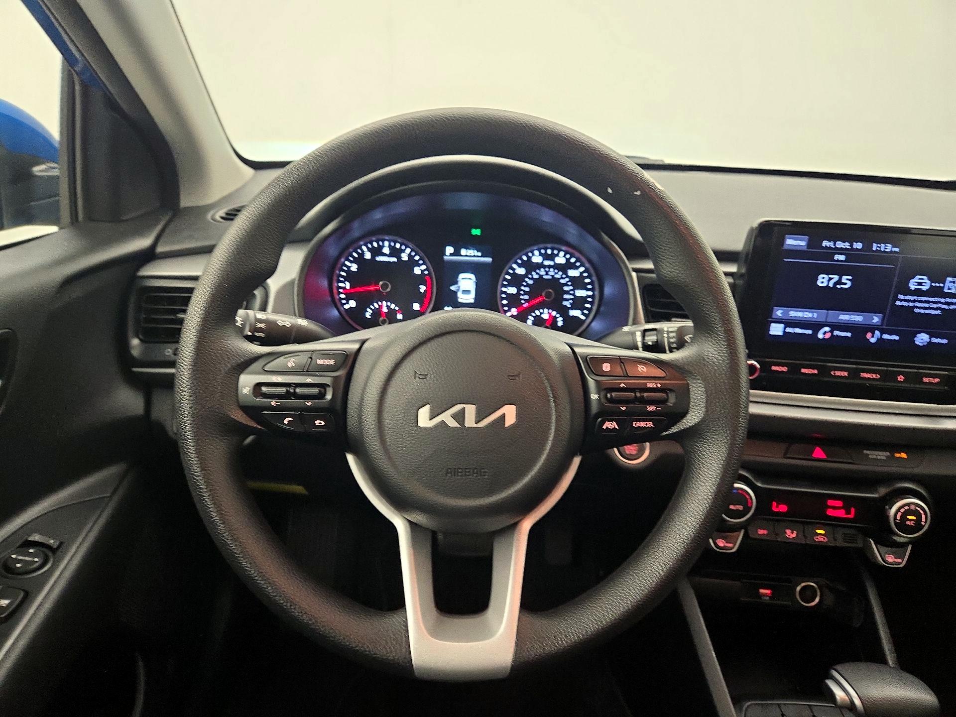 Thumbnail: 2023 Kia Rio - 10