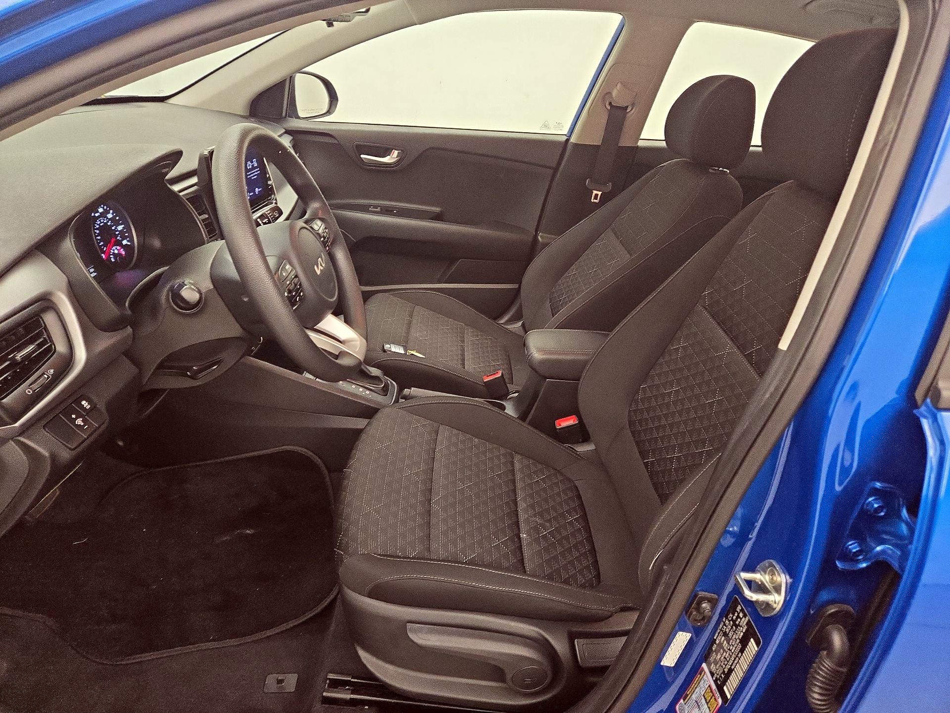 Thumbnail: 2023 Kia Rio - 11