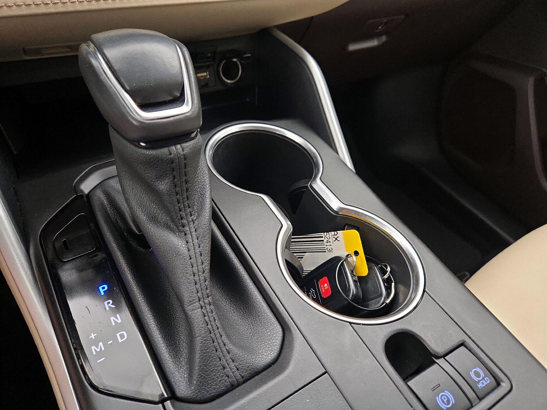 Thumbnail: 2021 Toyota Highlander - 17