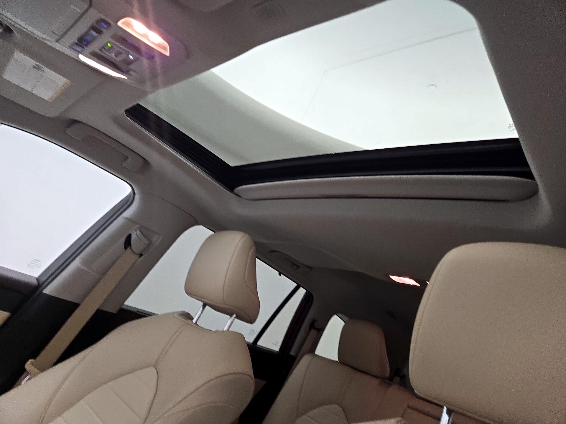 Thumbnail: 2021 Toyota Highlander - 19