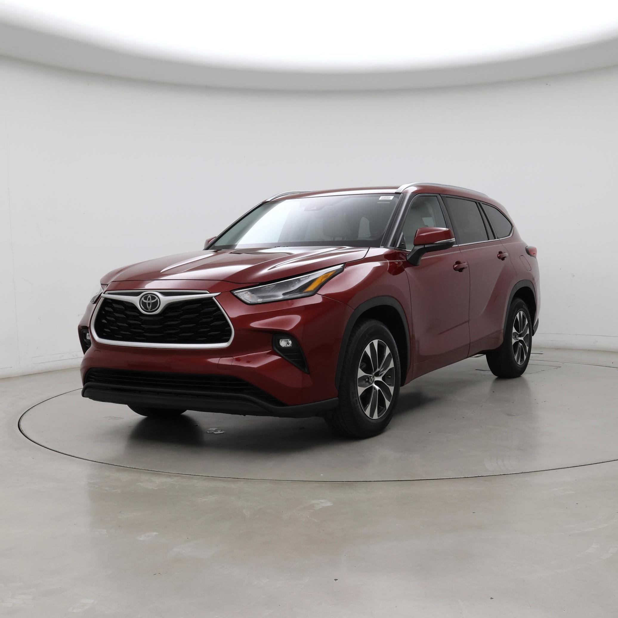 Thumbnail: 2021 Toyota Highlander - 4