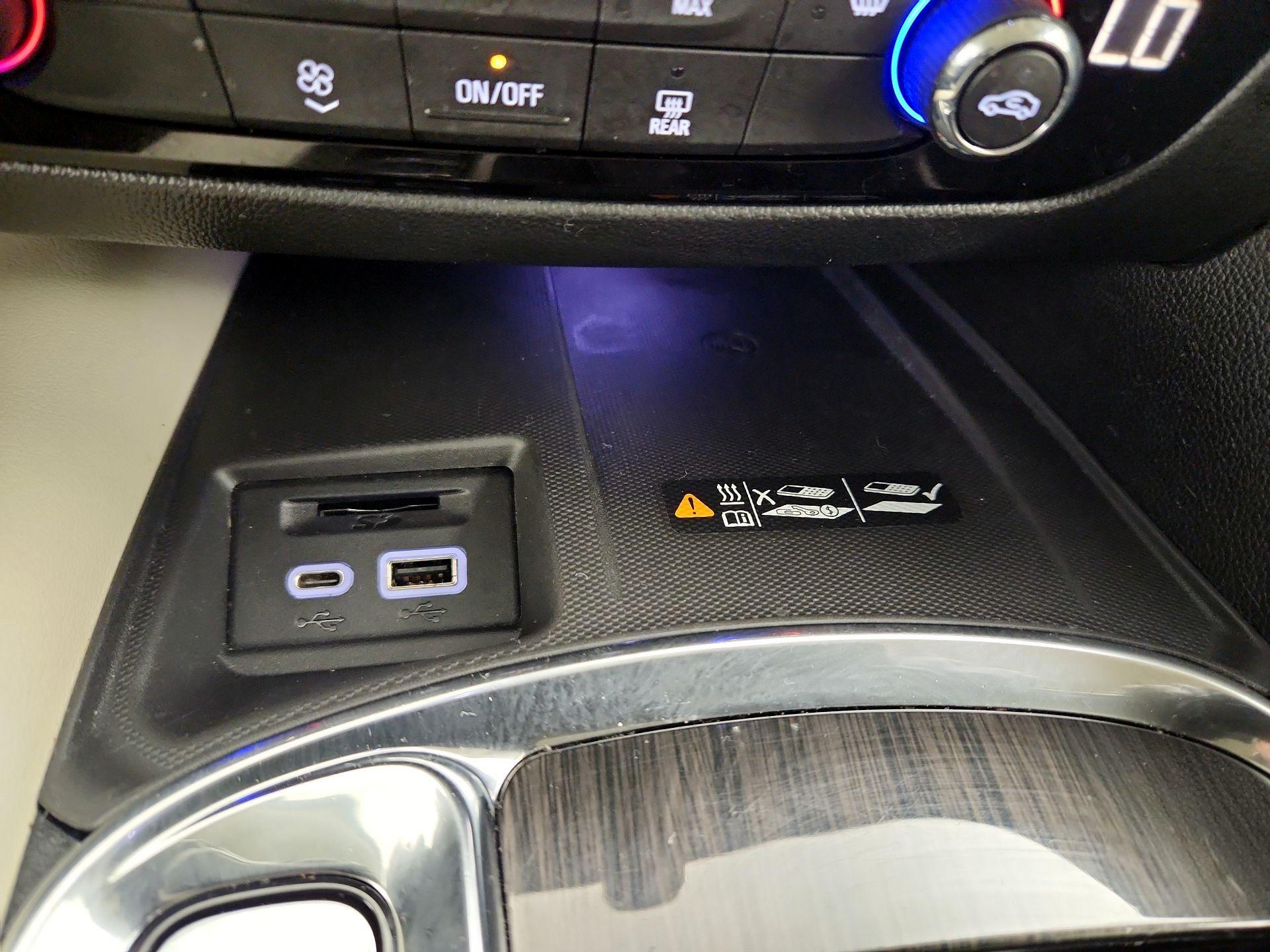 Thumbnail: 2022 Buick Enclave - 18