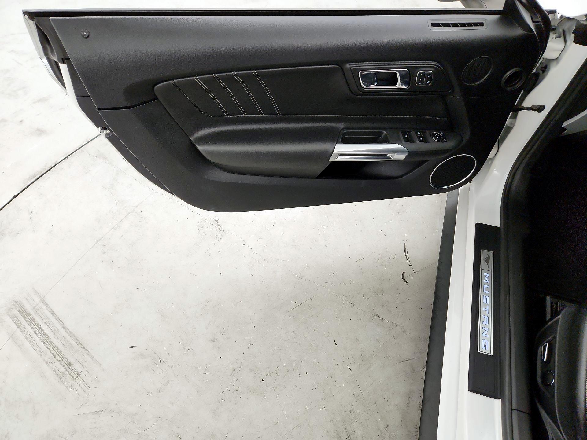 Thumbnail: 2017 Ford Mustang - 12