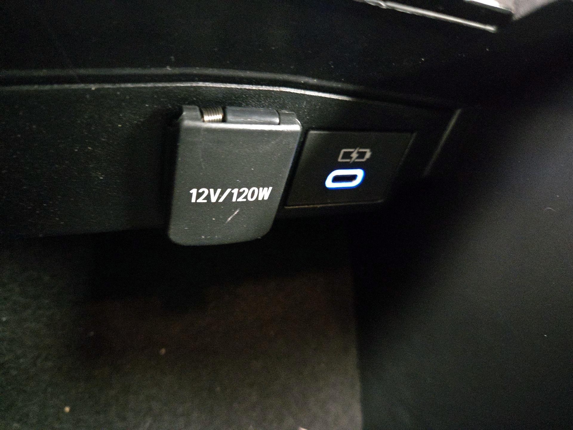 Thumbnail: 2022 Toyota Corolla - 18