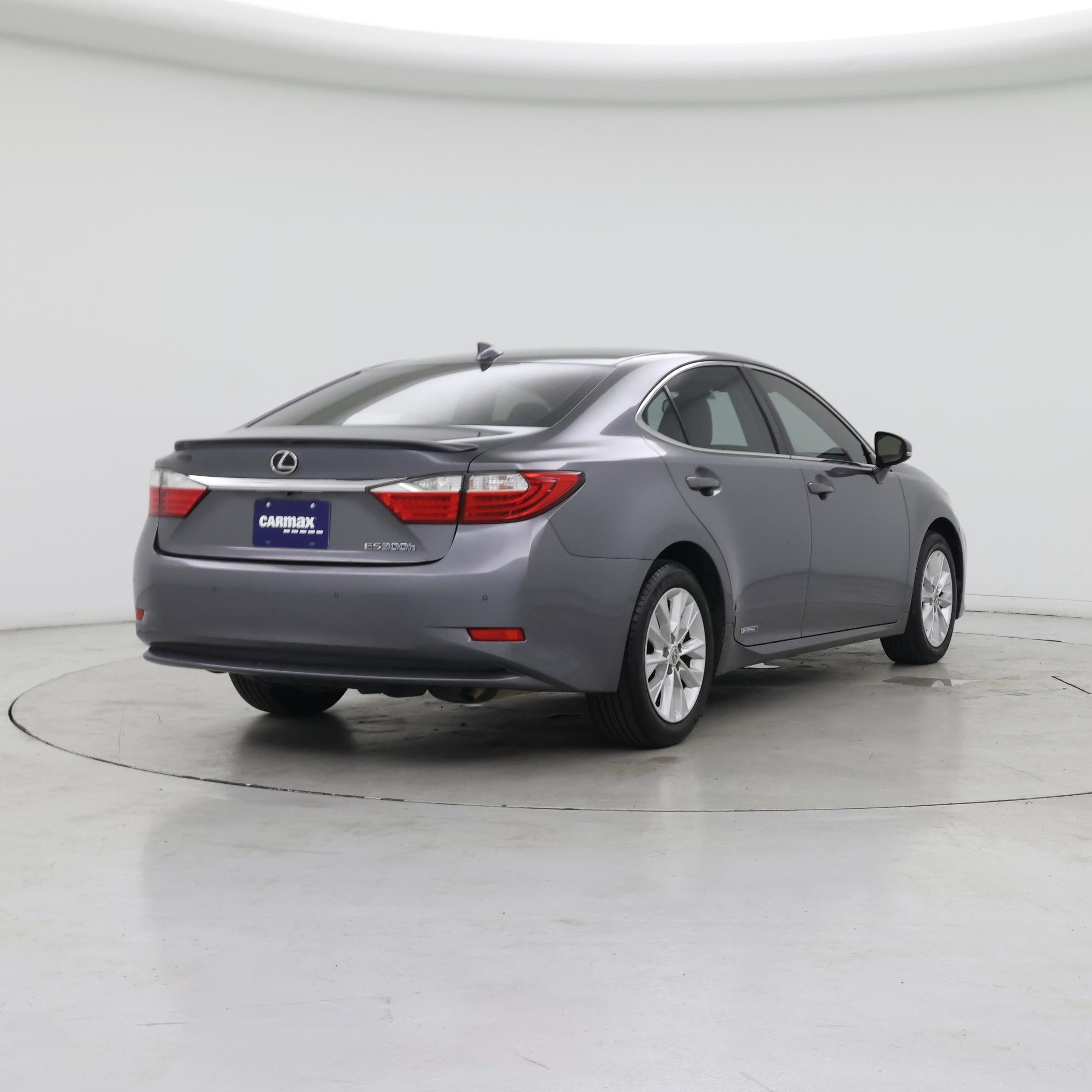 Thumbnail: 2015 Lexus ES - 8