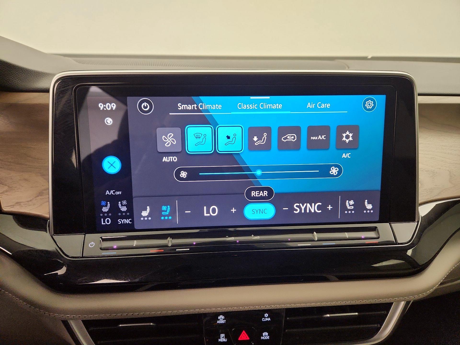 Thumbnail: 2024 Volkswagen Atlas - 16