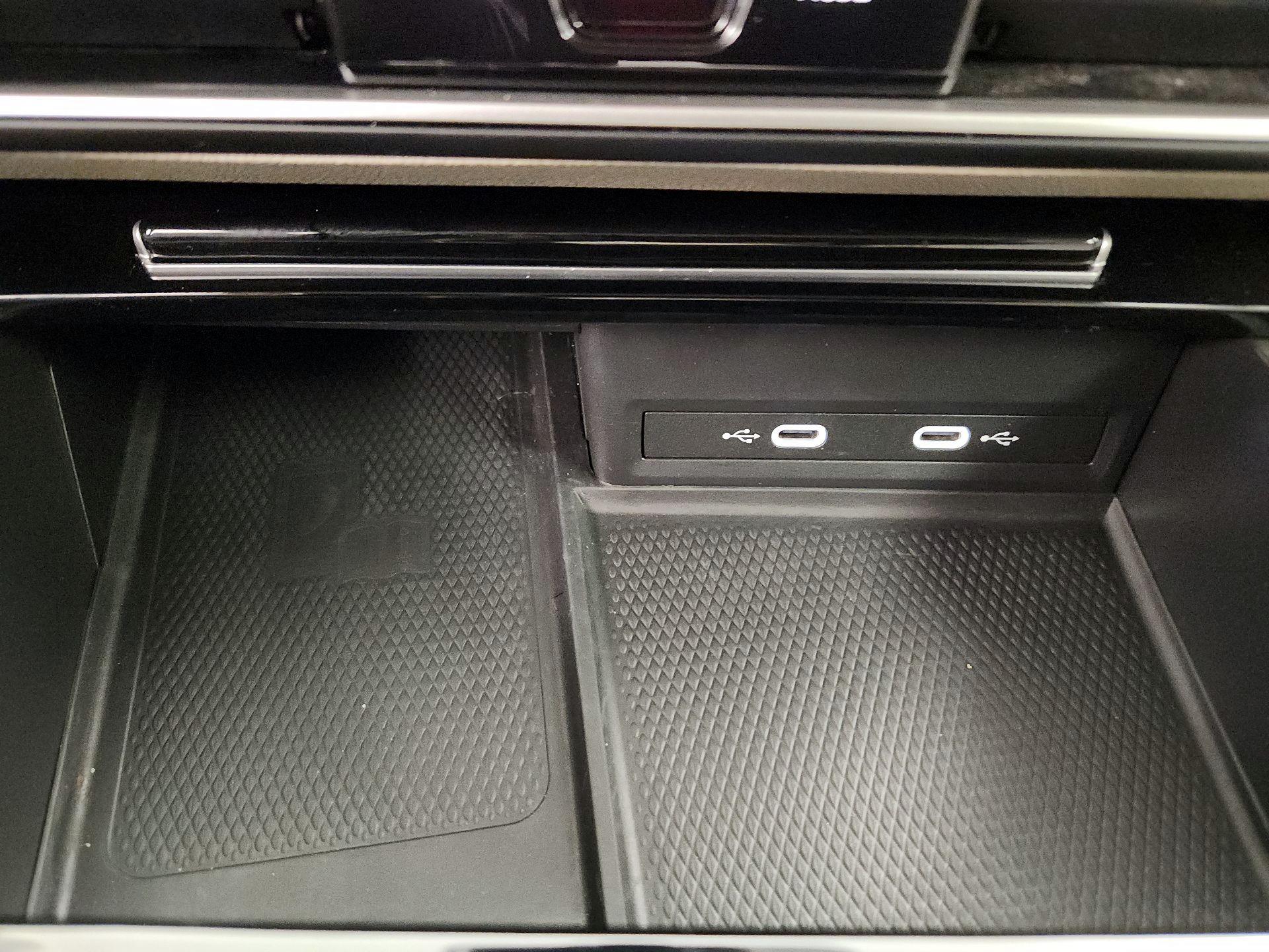 Thumbnail: 2024 Volkswagen Atlas - 18