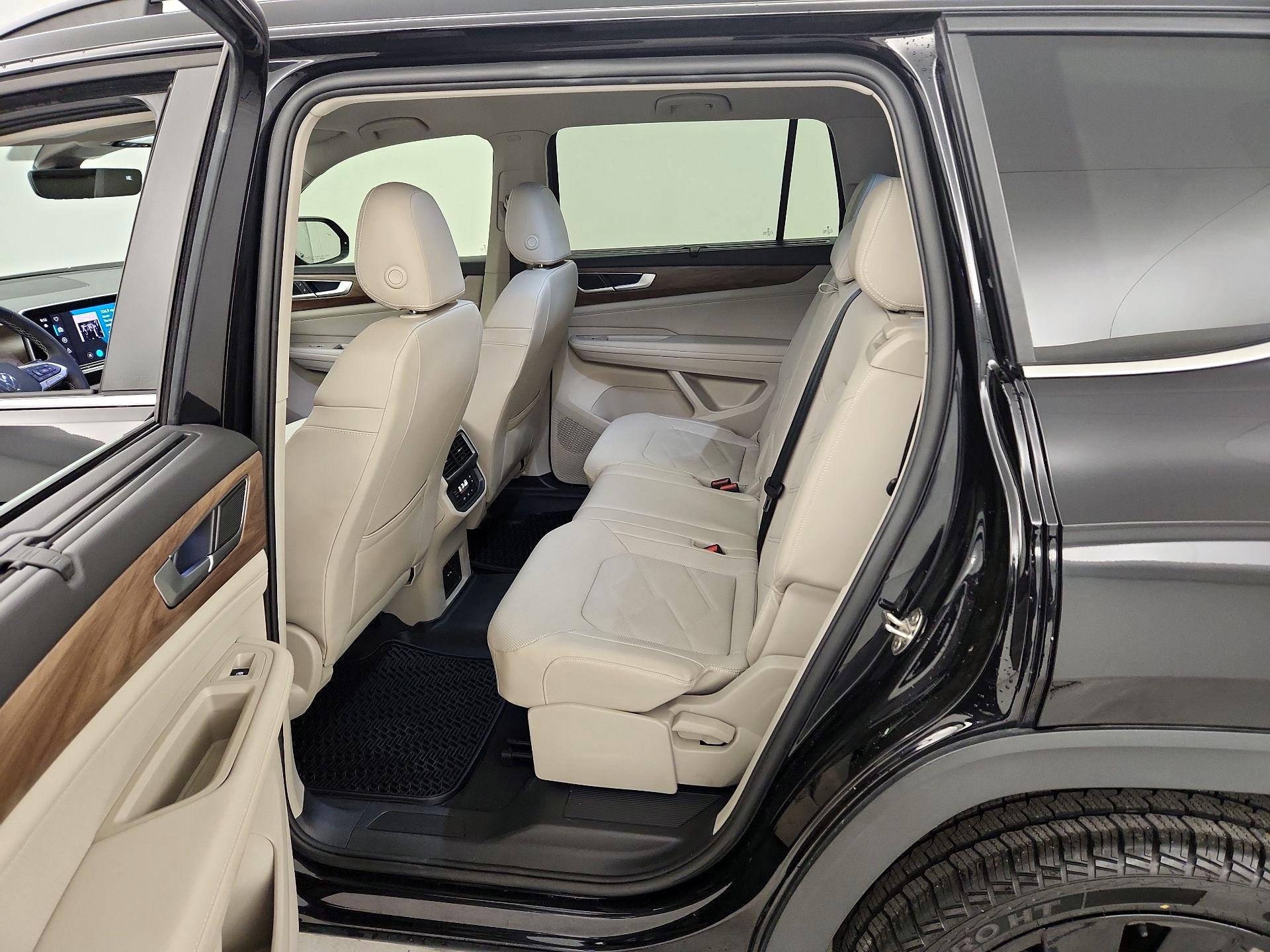 Thumbnail: 2024 Volkswagen Atlas - 19