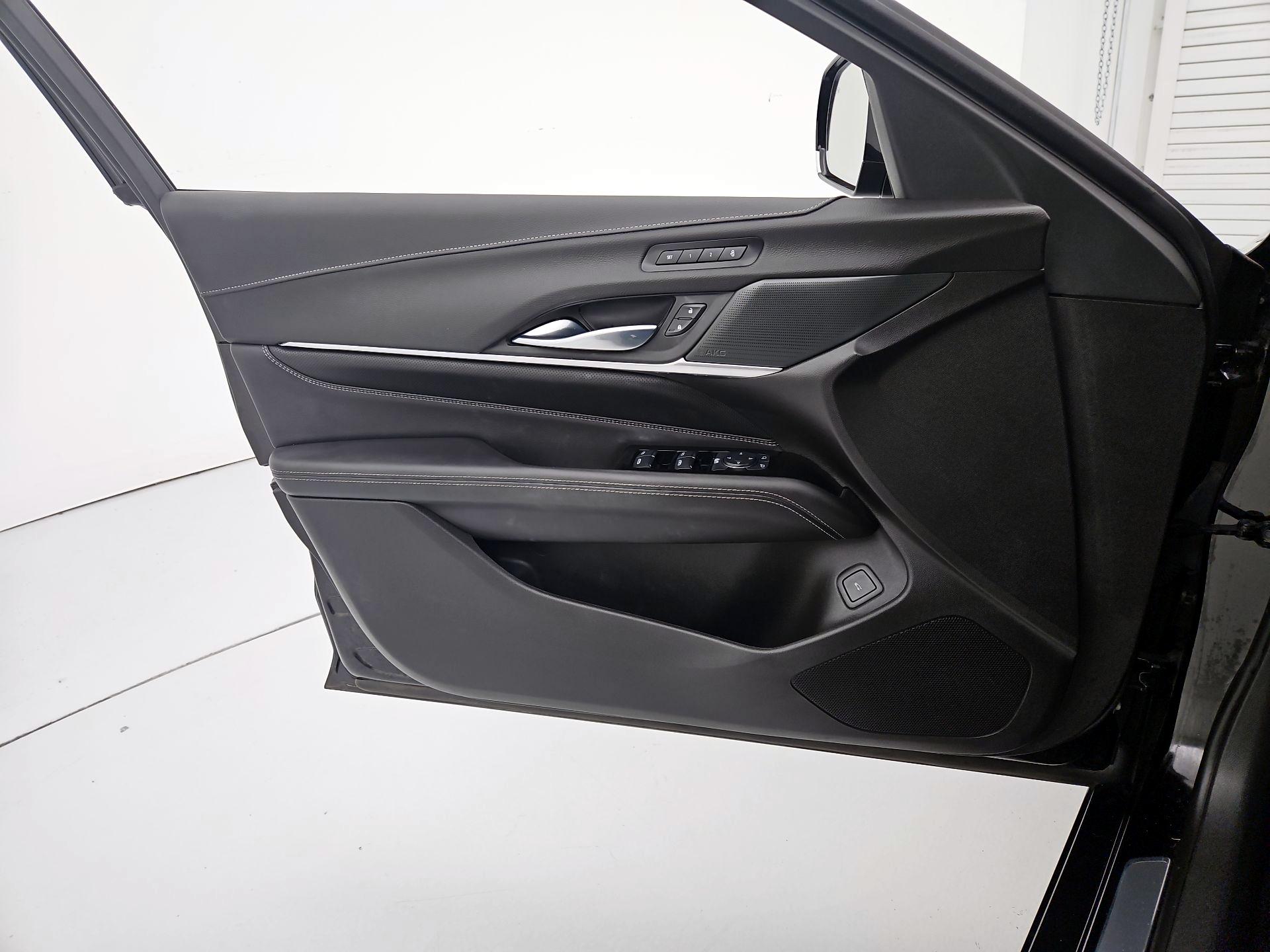 Thumbnail: 2023 Cadillac CT4 - 12