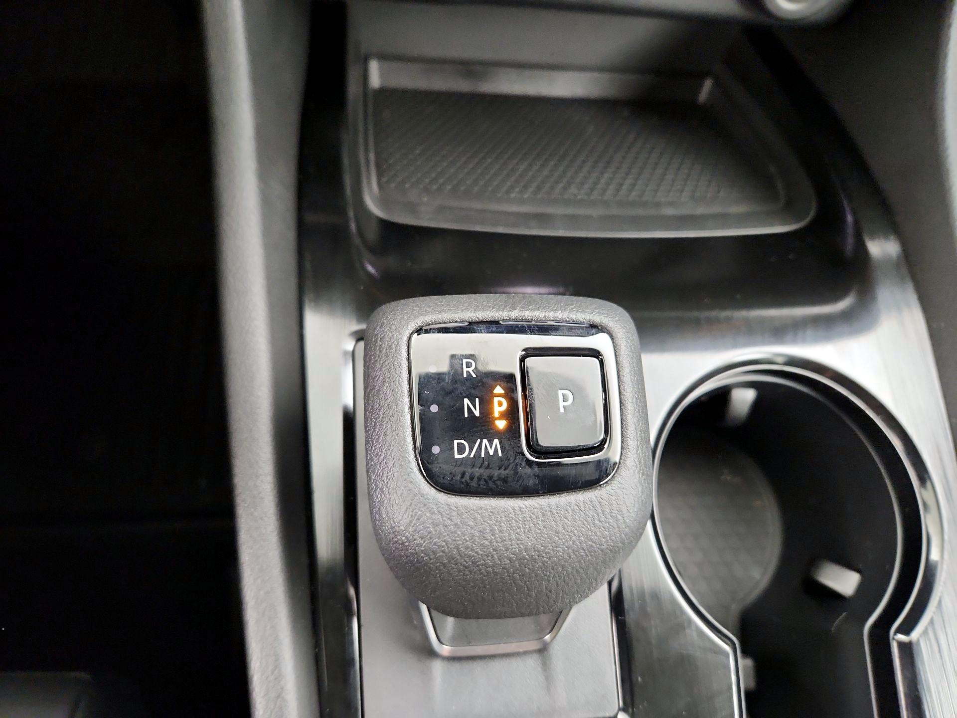 Thumbnail: 2022 Nissan Rogue - 17