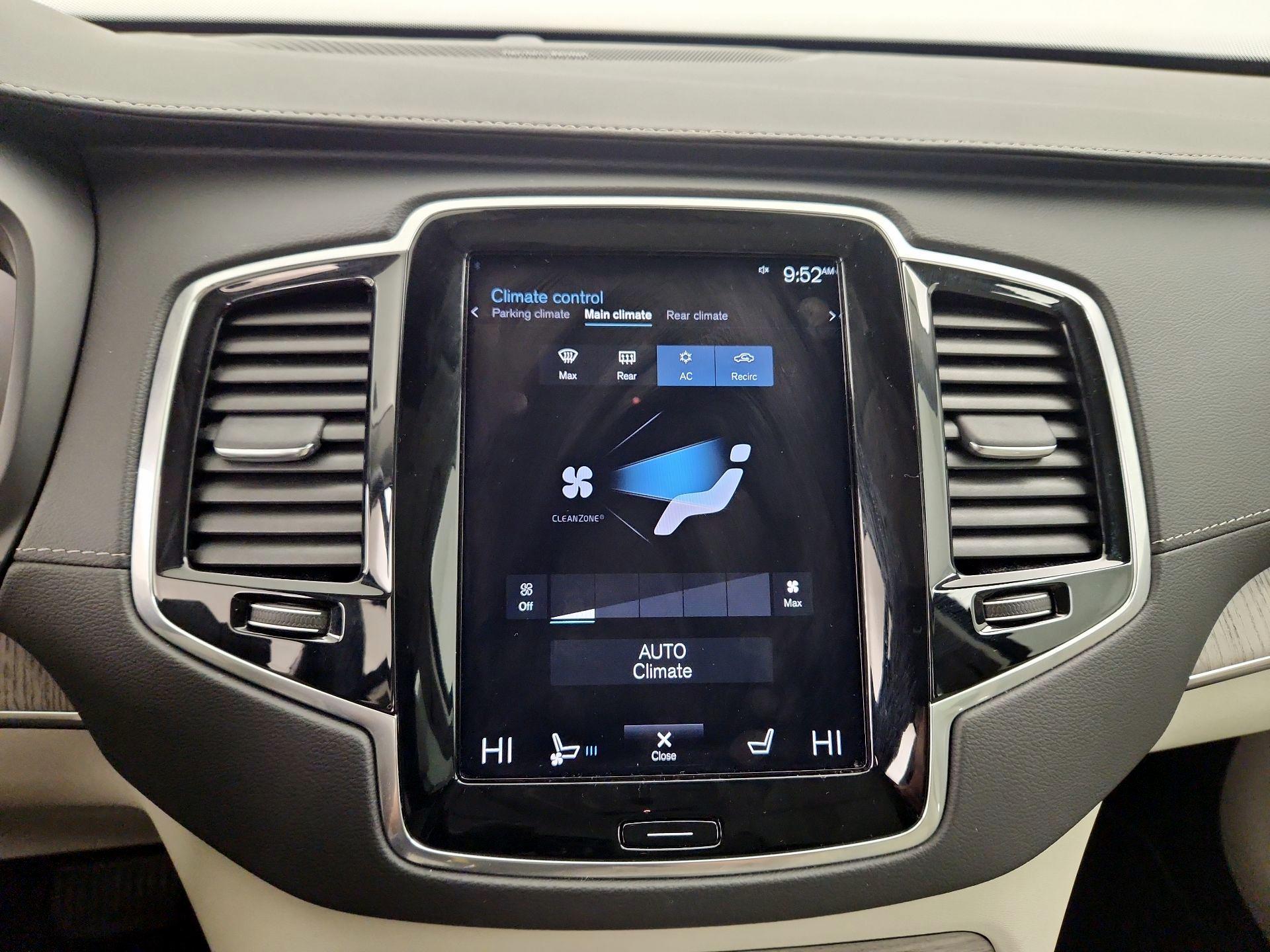 Thumbnail: 2022 Volvo XC90 - 17