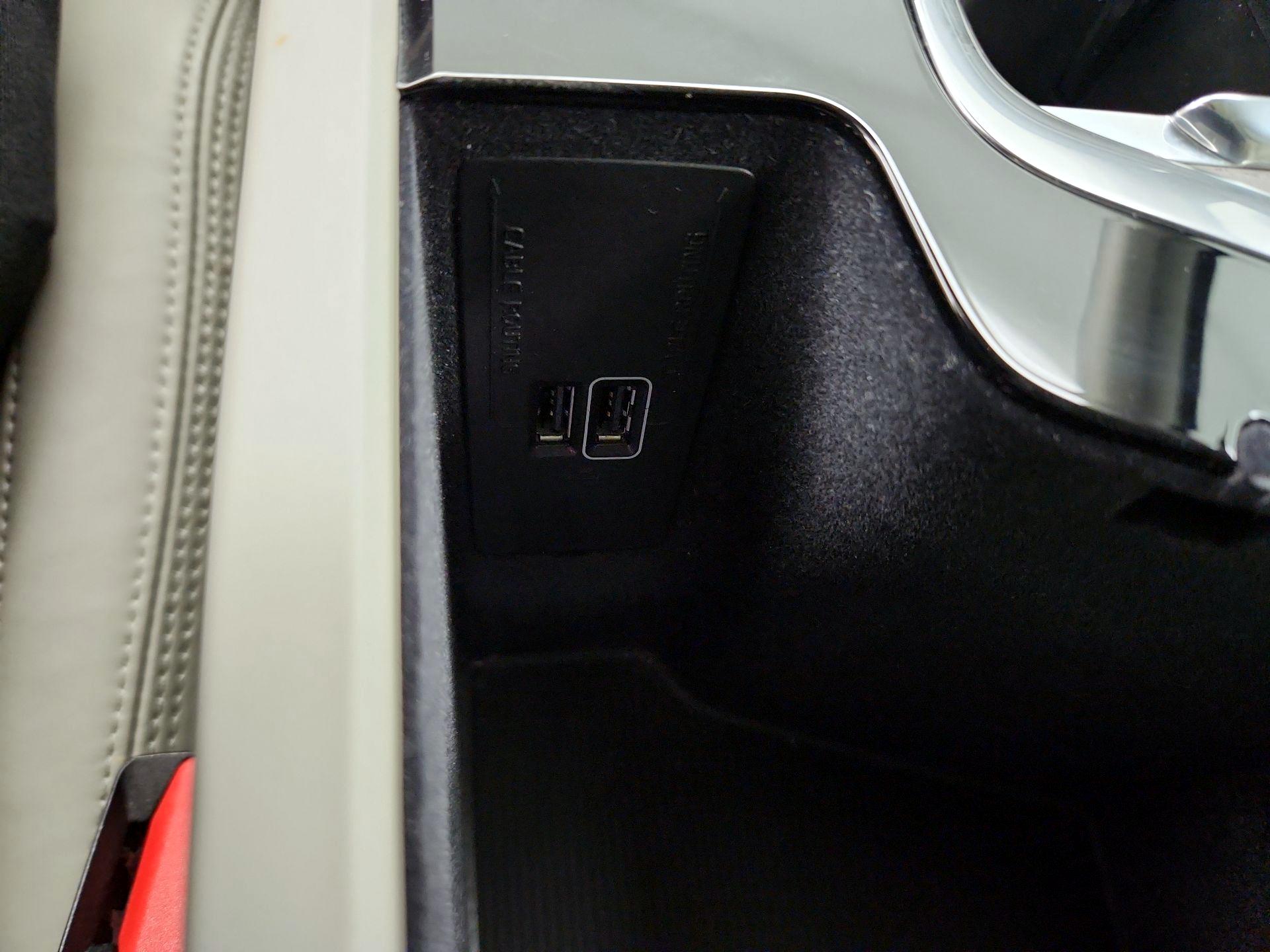 Thumbnail: 2022 Volvo XC90 - 19