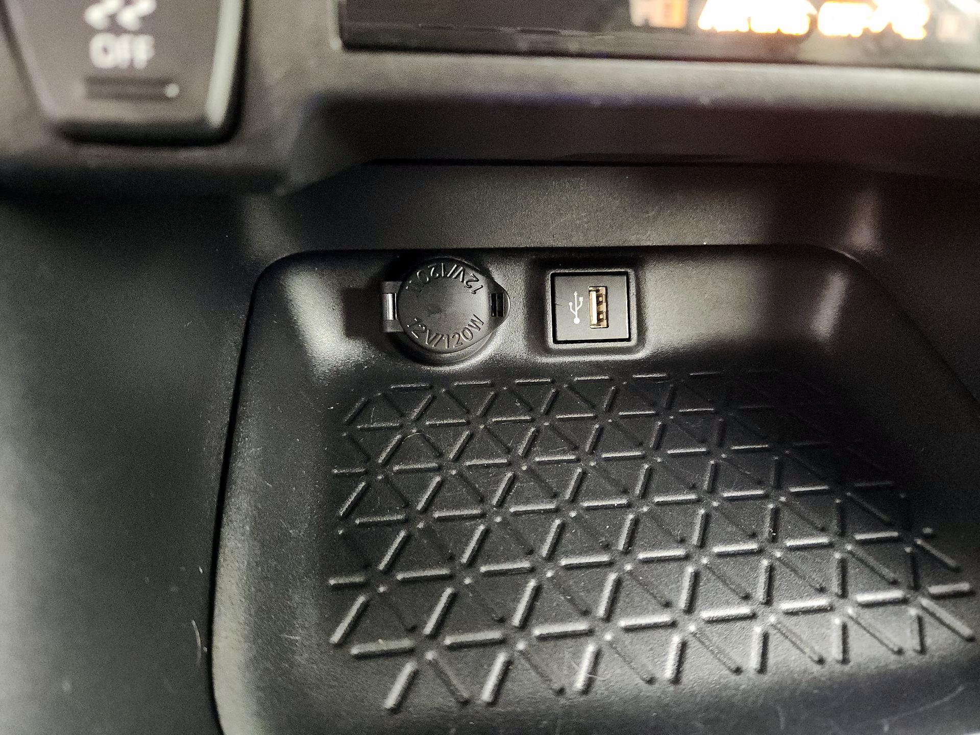 Thumbnail: 2024 Toyota RAV4 - 18