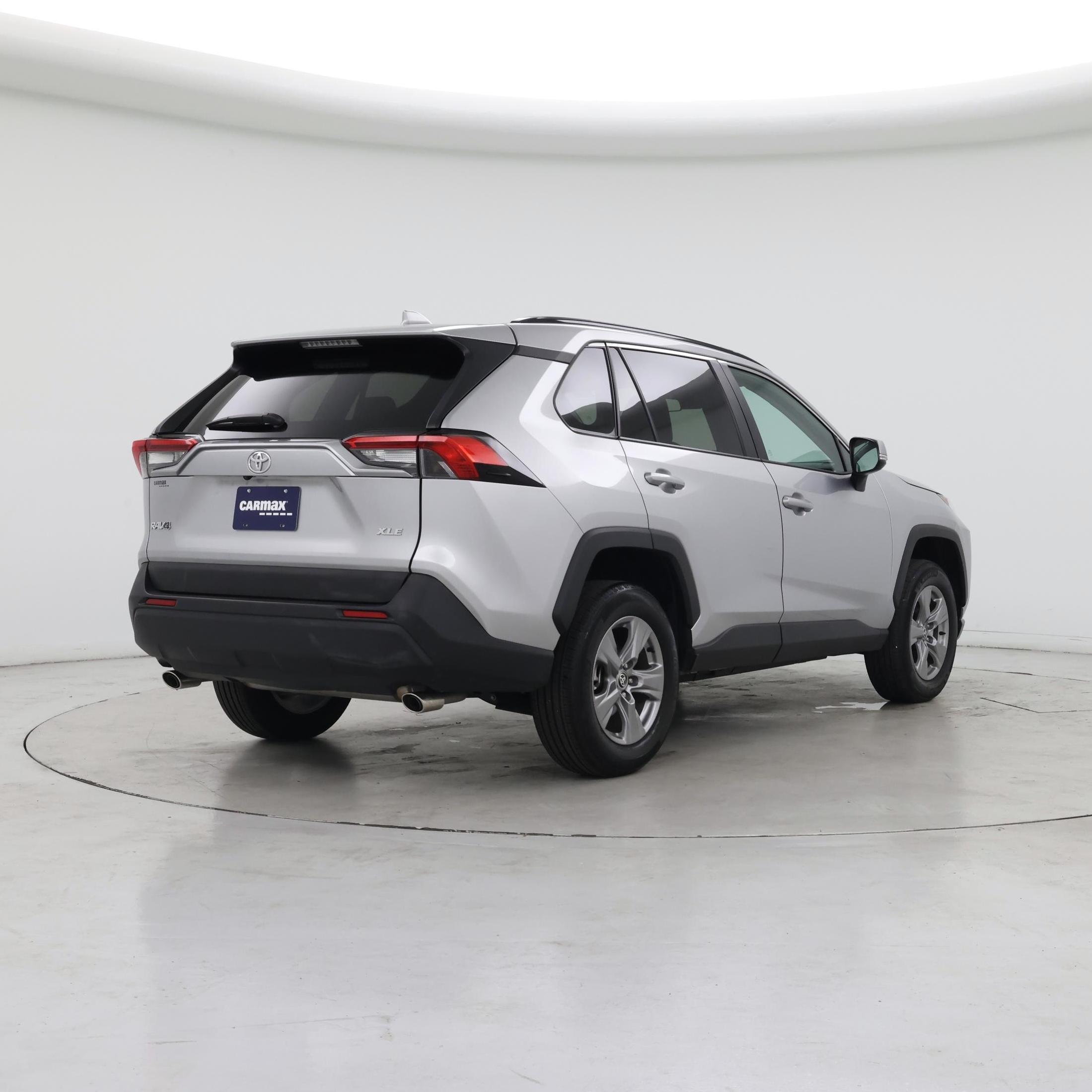 Thumbnail: 2024 Toyota RAV4 - 8