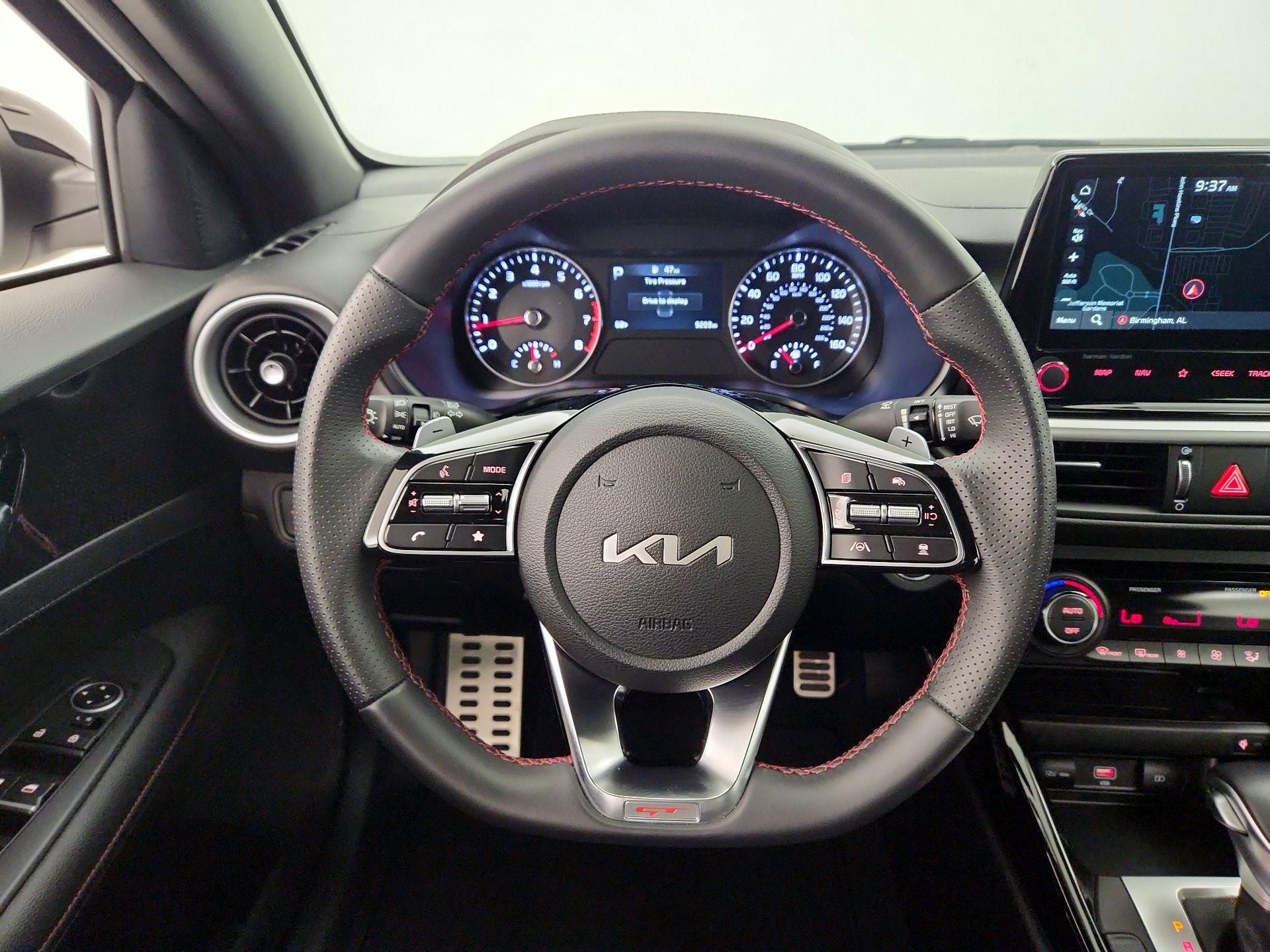 Thumbnail: 2024 Kia Forte - 10