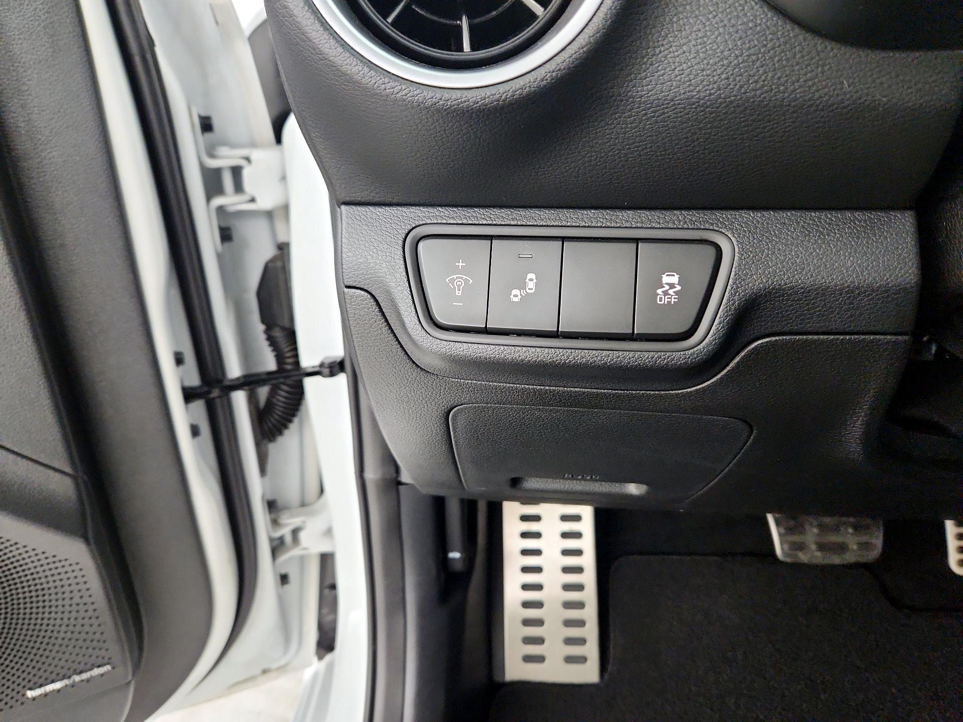 Thumbnail: 2024 Kia Forte - 13