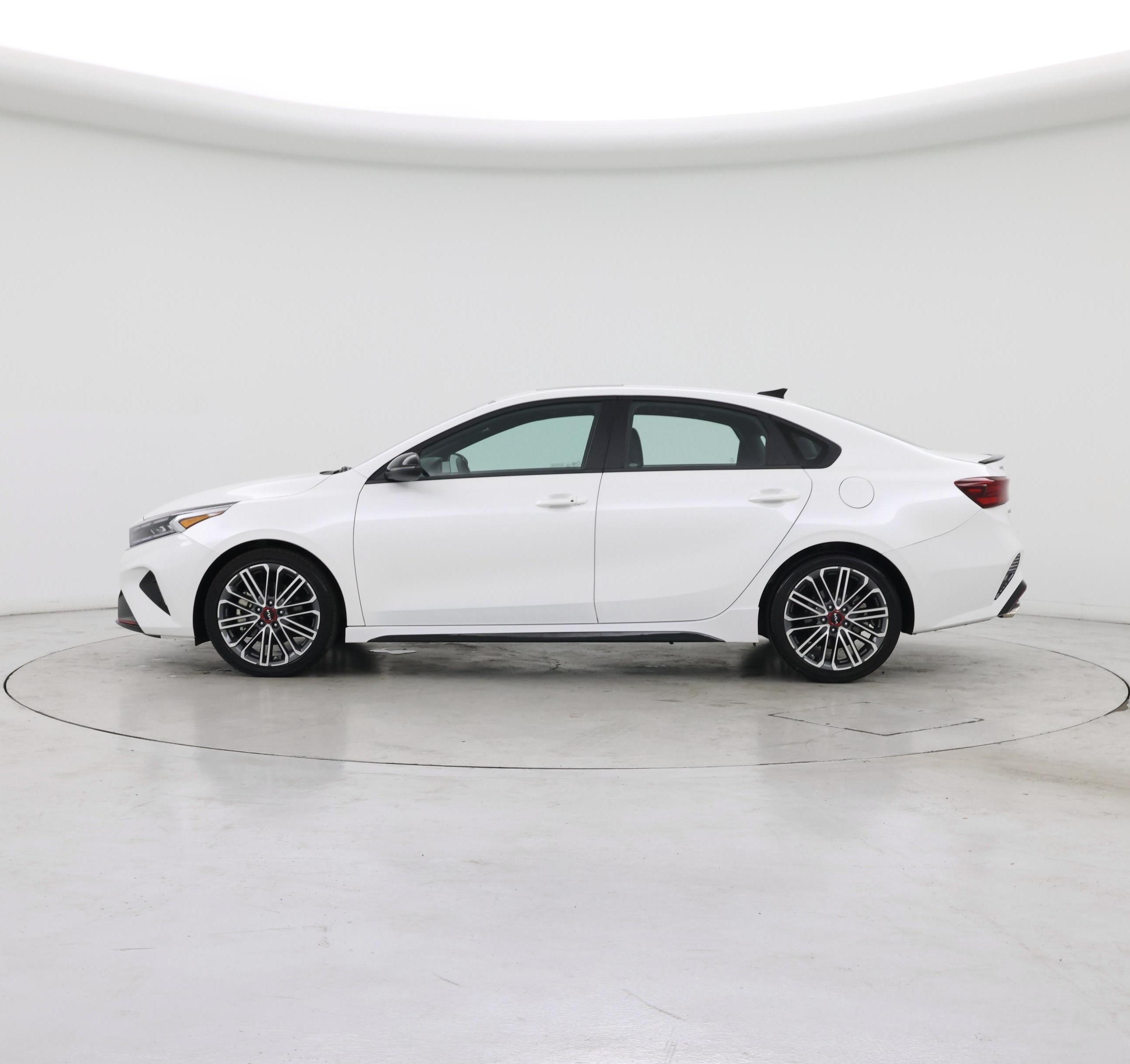 Thumbnail: 2024 Kia Forte - 3