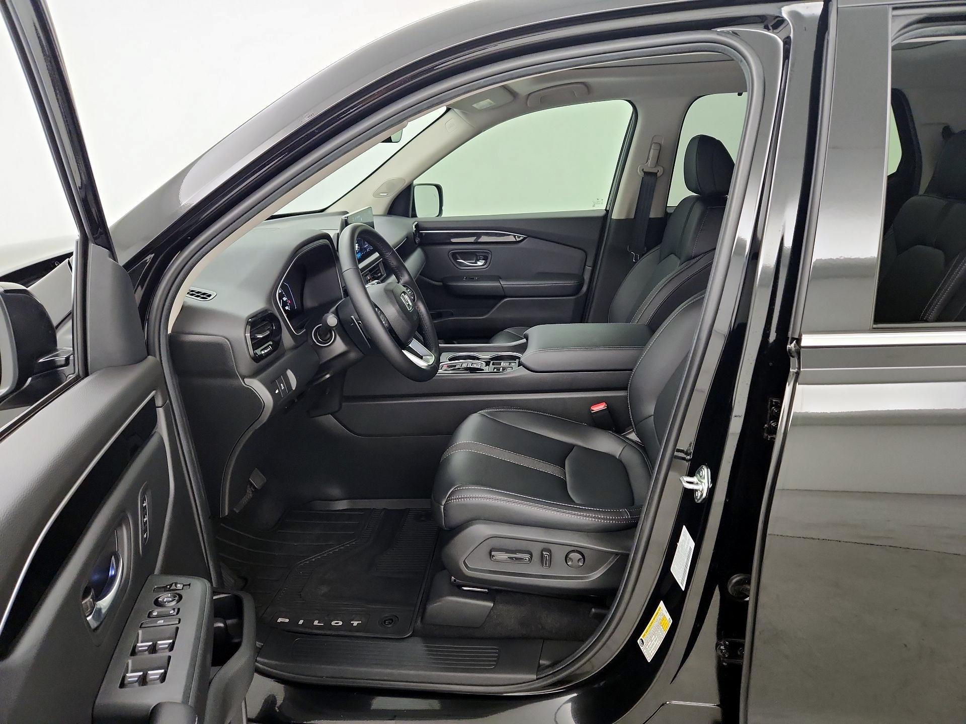 Thumbnail: 2025 Honda Pilot - 11