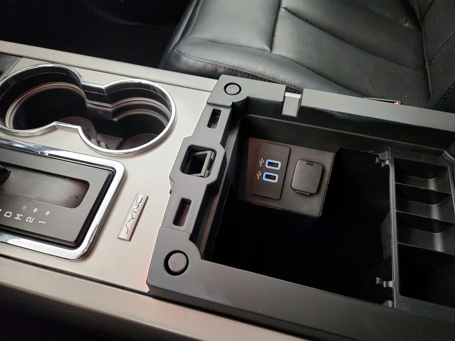 Thumbnail: 2017 Ford Expedition - 19